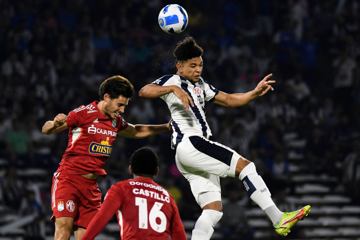 Cristal vs Talleres: partido por la fecha 3 del Grupo H de la Copa Libertadores 2022 (Foto: Reuters)