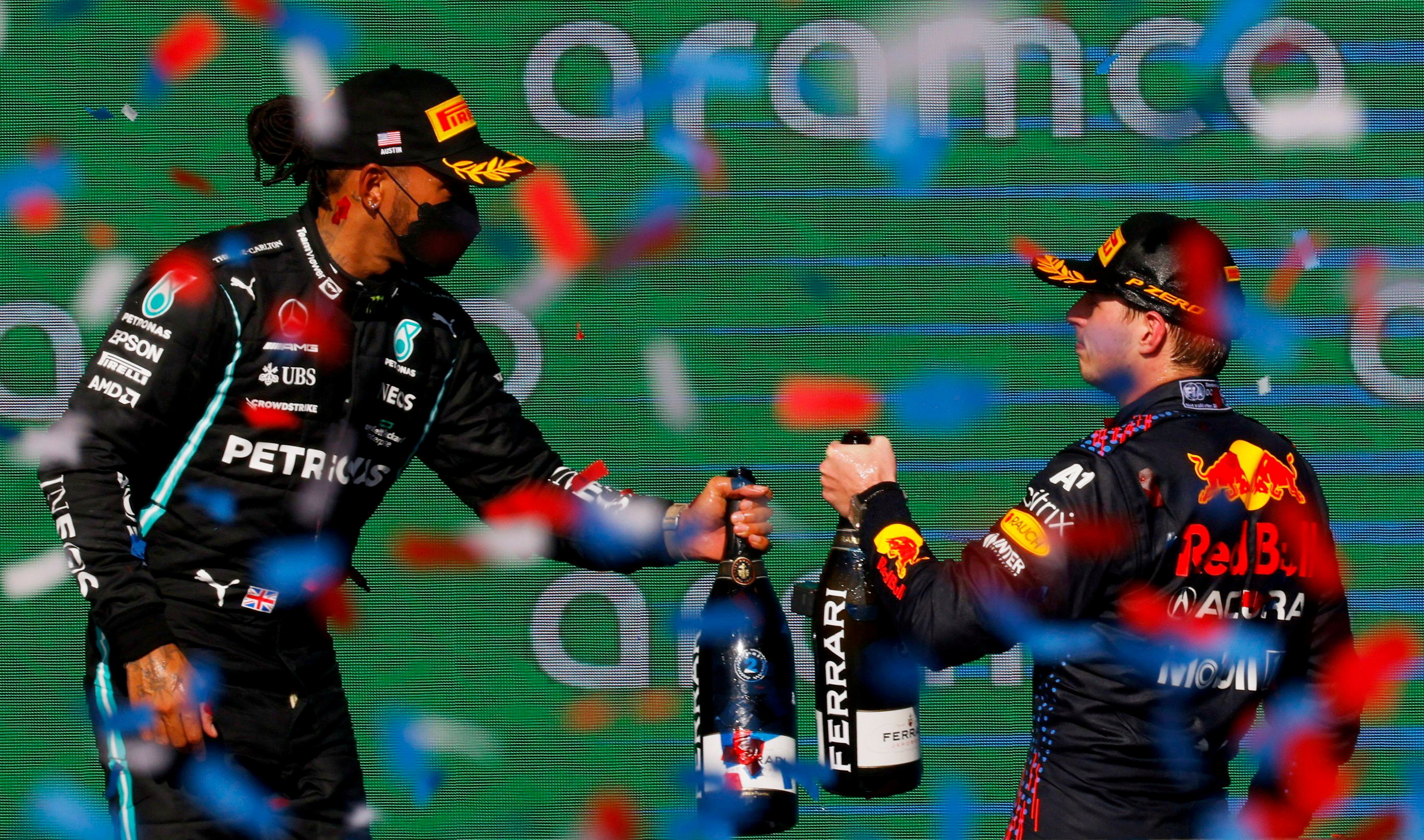 Lewis Hamilton y Max Verstappen llegan igualados en puntos a la definición del título en Abu Dhabi (Foto: REUTERS)