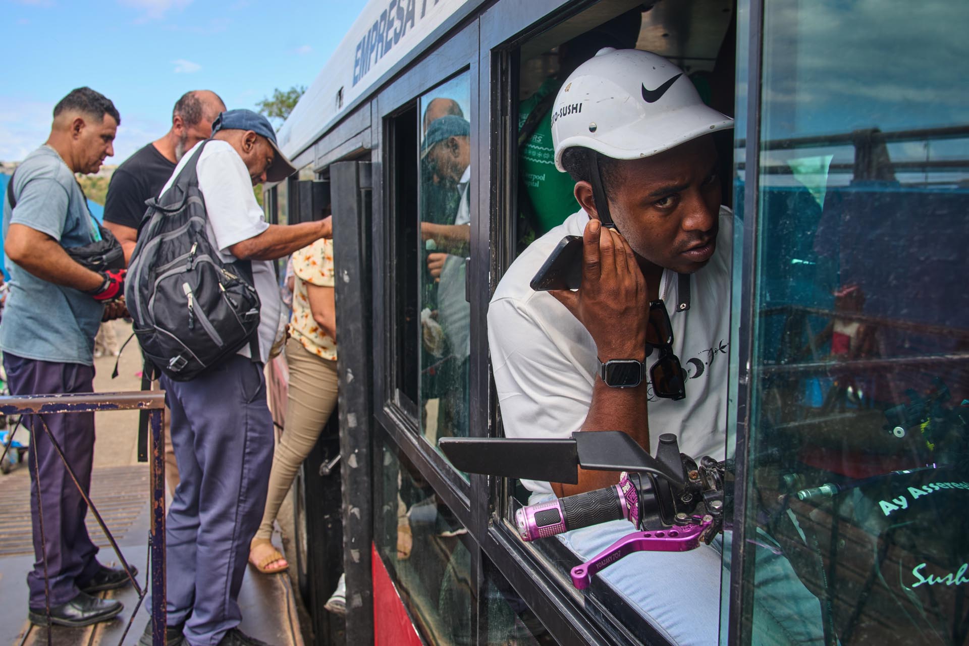 El r&eacute;gimen cubano impuso nuevas restricciones al transporte por la falta de combustibles