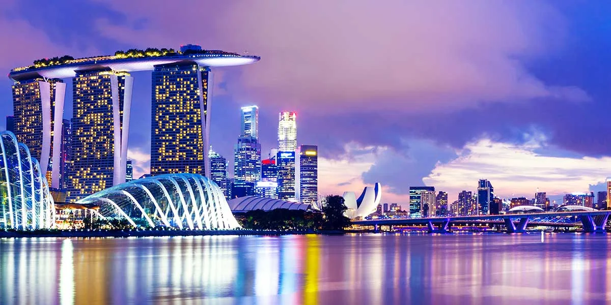 Una vista a una zona con hoteles de lujo en Singapur