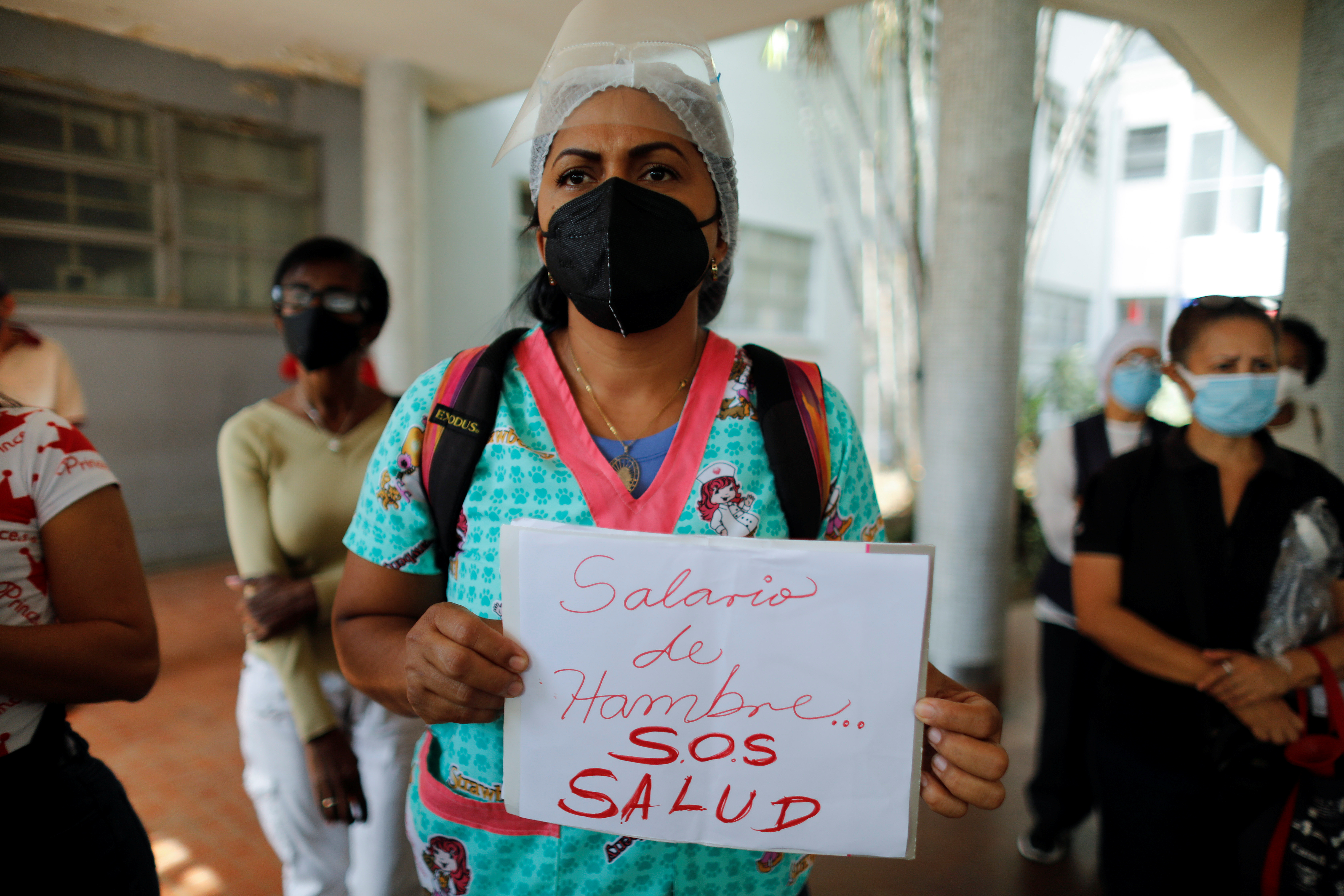 Una protesta de trabajadores sanitarios en Caracas (REUTERS/Leonardo Fernández Viloria/Archivo)