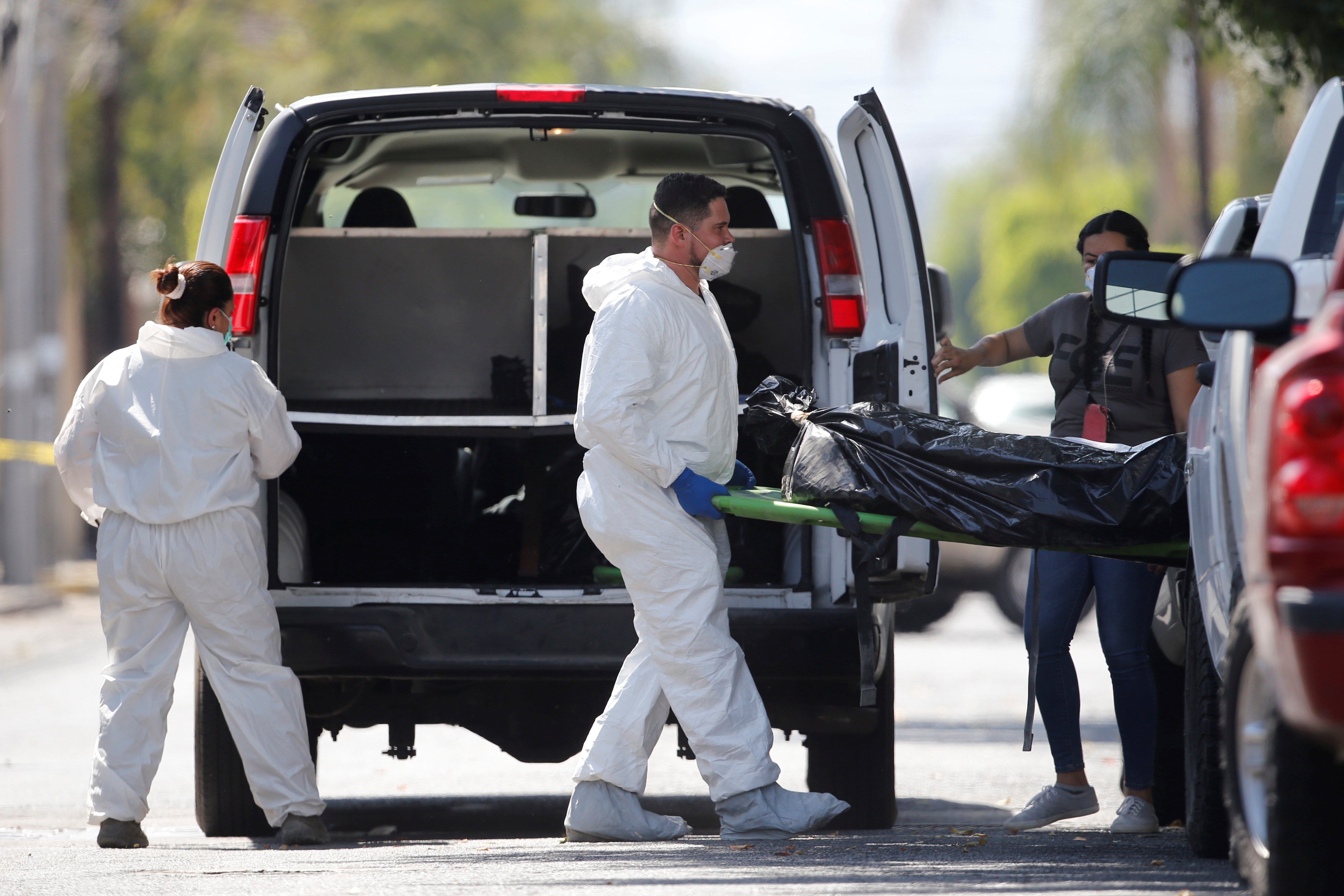 Sonora Colectivo De Búsqueda Encontró 9 Cuerpos En 5 Fosas 8304