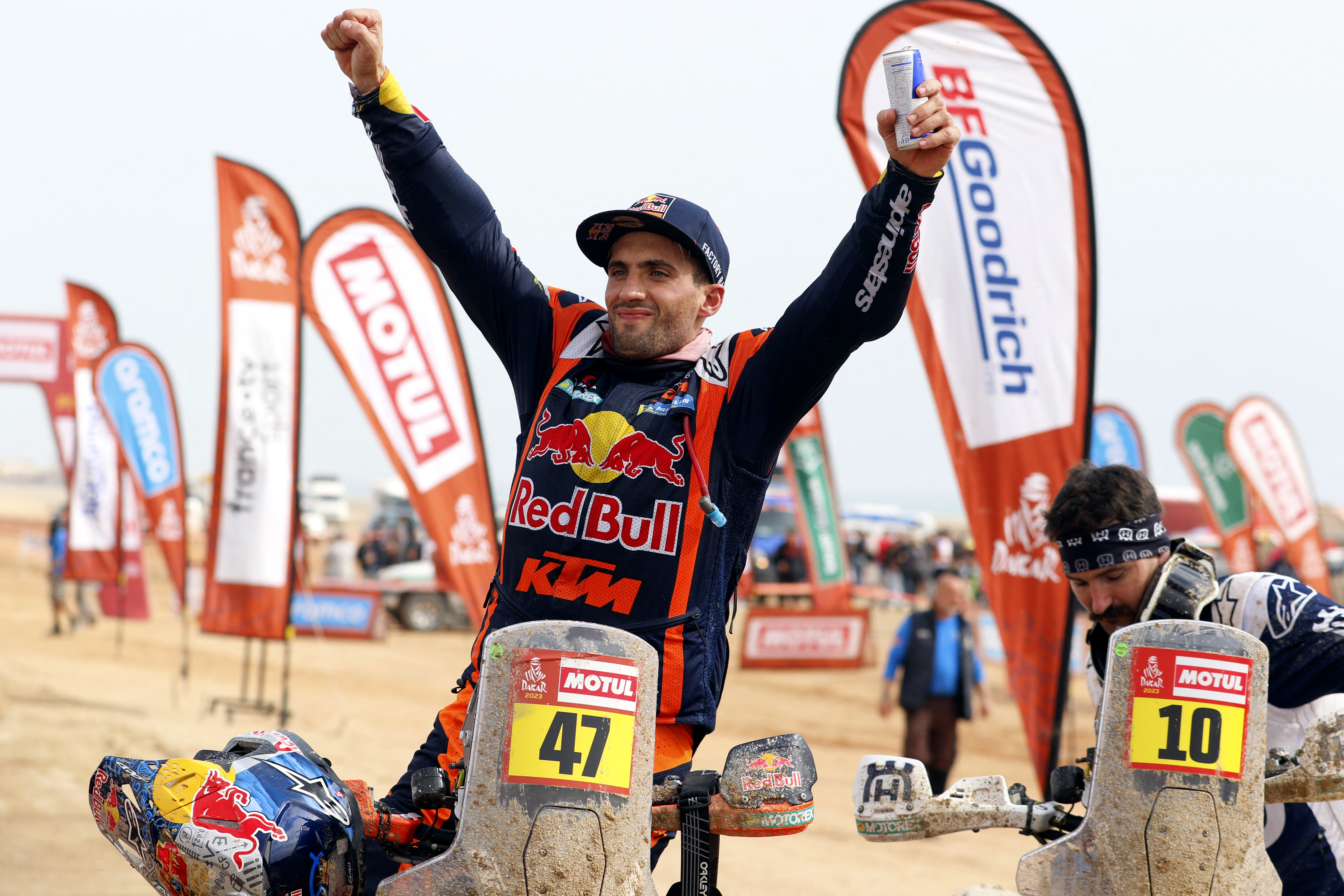 El argentino Kevin Benavides se consagró campeón del Rally Dakar por segunda vez en su carrera (Foto: Reuters)
