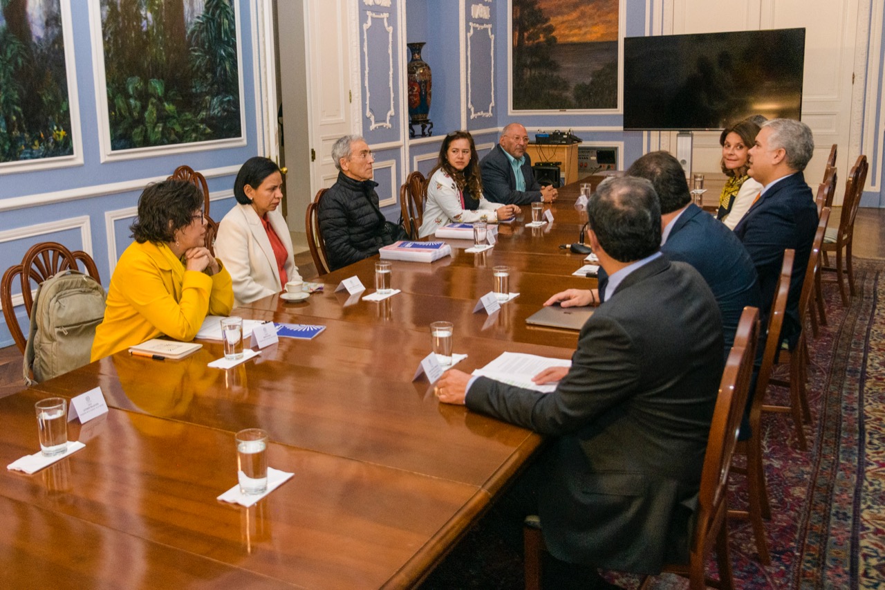 El presidente de COlombia, Iván Duque, recibió el Informe Final de la Comisión de la Verdad publicado el pasado 28 de junio de 2022. Presidencia de la República