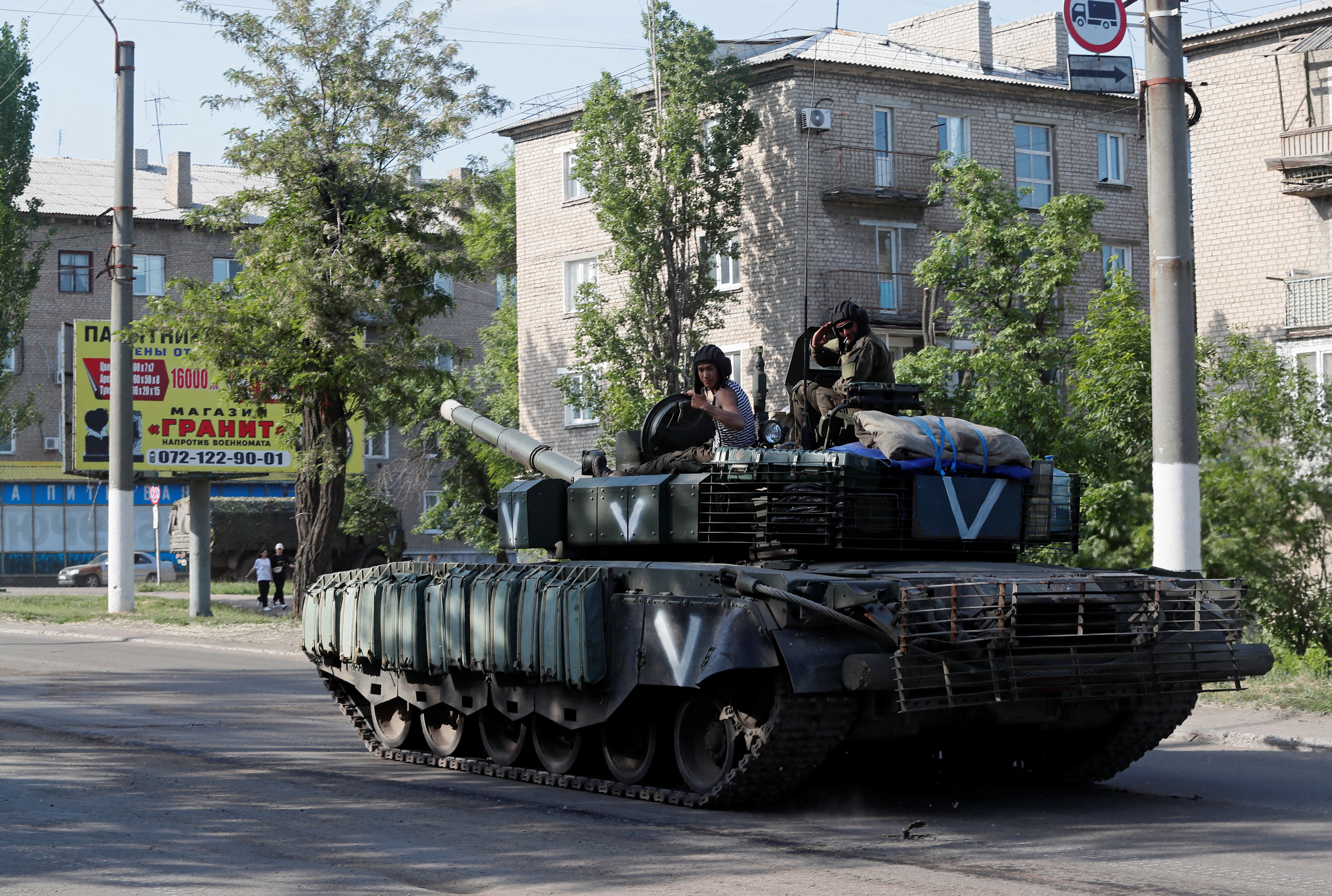 Tropas prorrusas en Ucrania: necesitan tanques y la industria de Putin no da abasto para fabricarlos (REUTERS/Alexander Ermochenko)