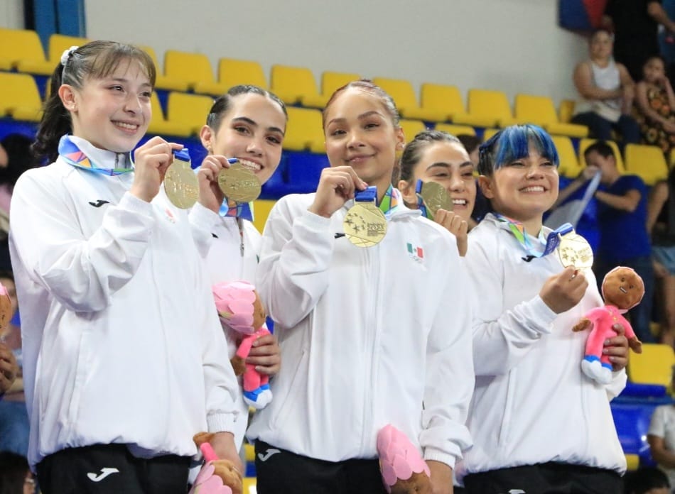 Alexa Moreno y equipo mexicano de gimnasia arrasan en Juegos  Centroamericanos y del Caribe - AS México