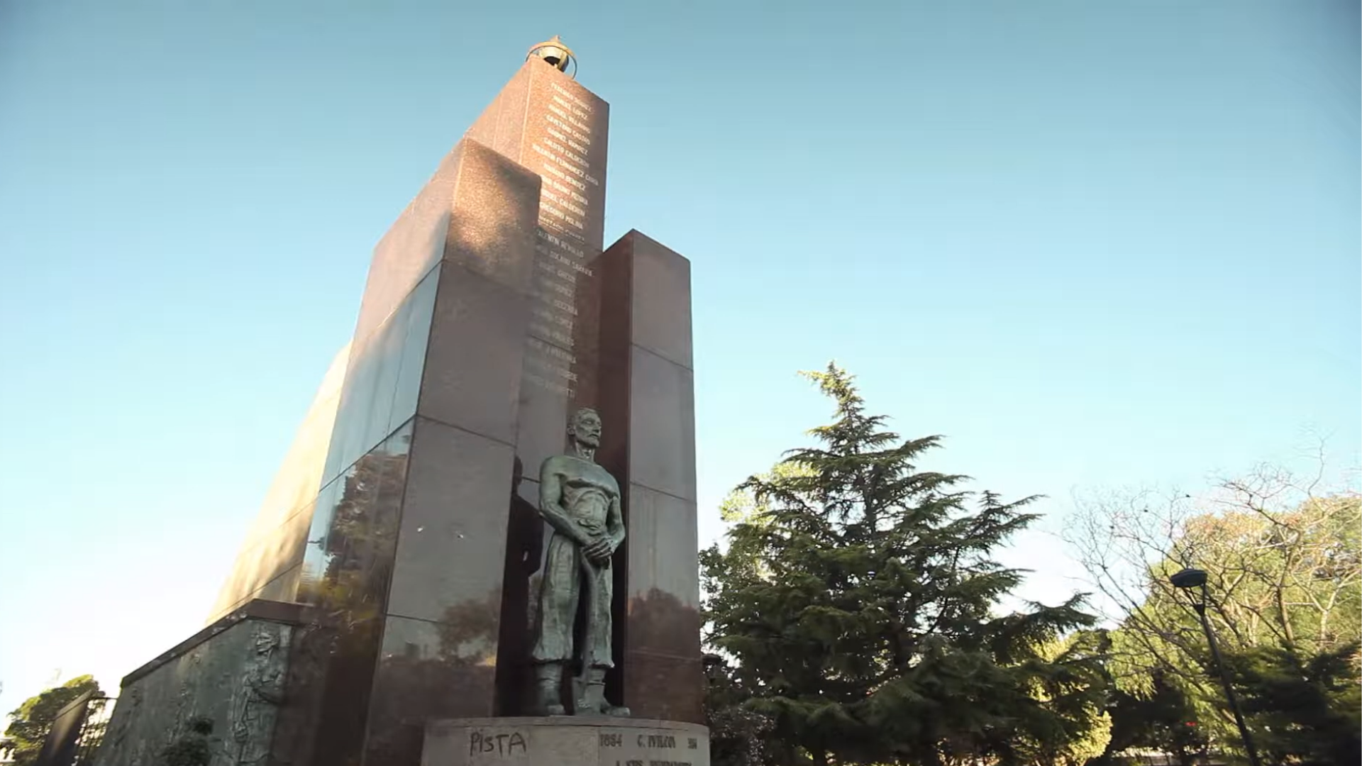 El Monumento a los Fundadores (“Chivilcoy, la fundación de un pasado”)