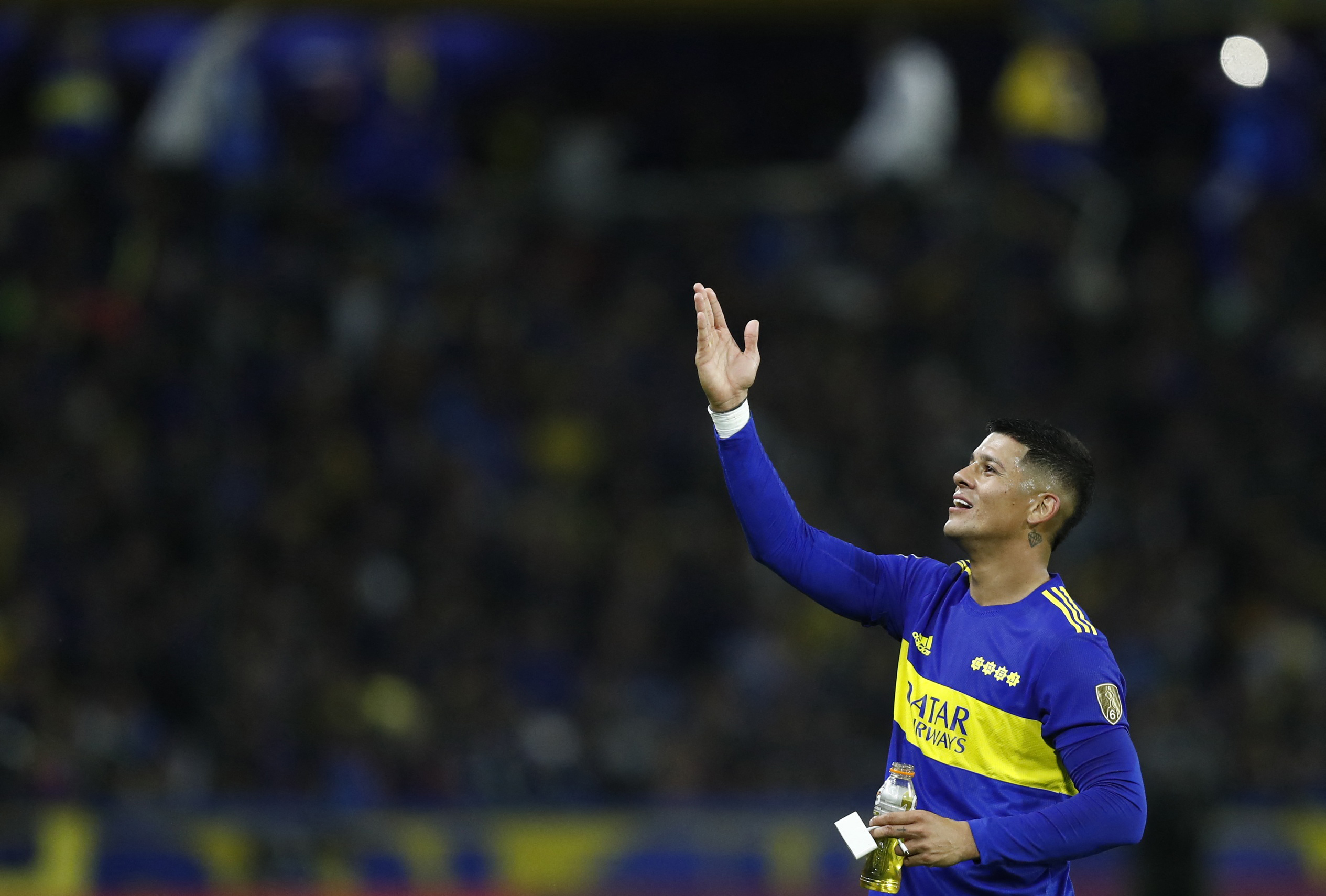 Marcos Rojo has chances to be the left back against Corinthians for the Copa Libertadores (REUTERS / Agustin Marcarian)