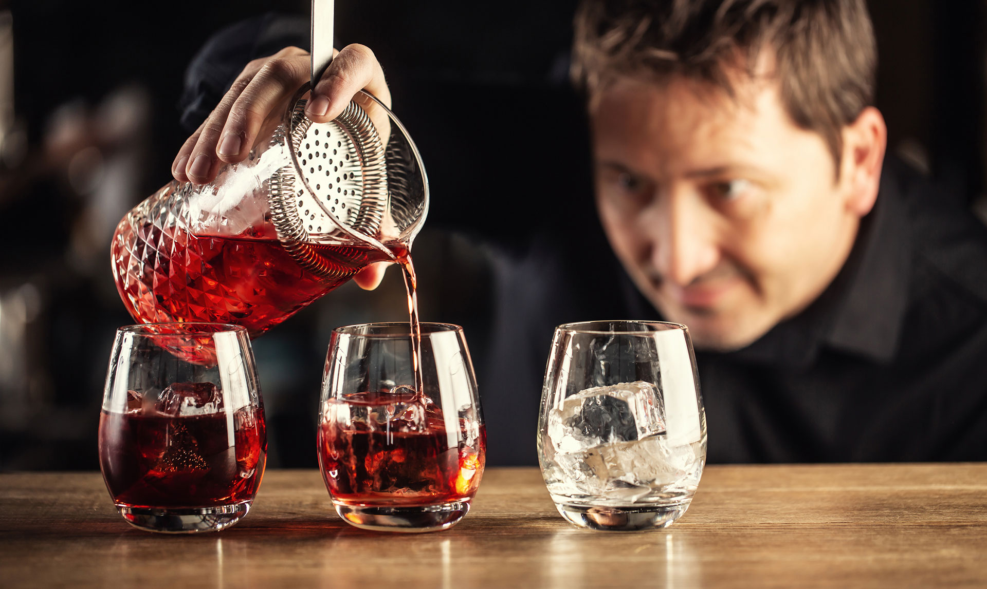 Los bartenders destacan la versatilidad que tienen estos tragos a la hora de prepararlos o de pensar nuevas recetas (Getty)