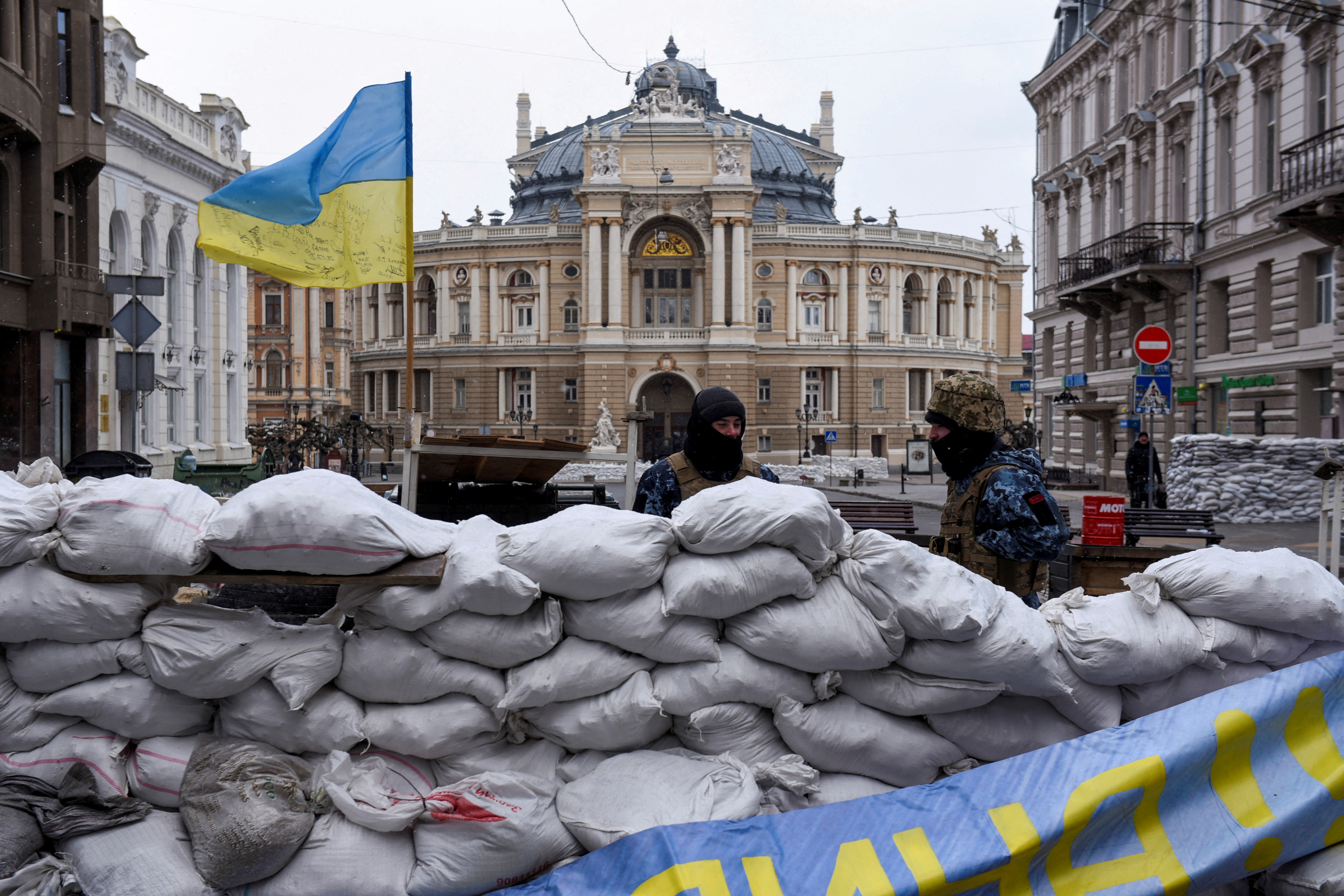 Los 4 factores que explican la dura resistencia militar de Ucrania ante la invasión rusa