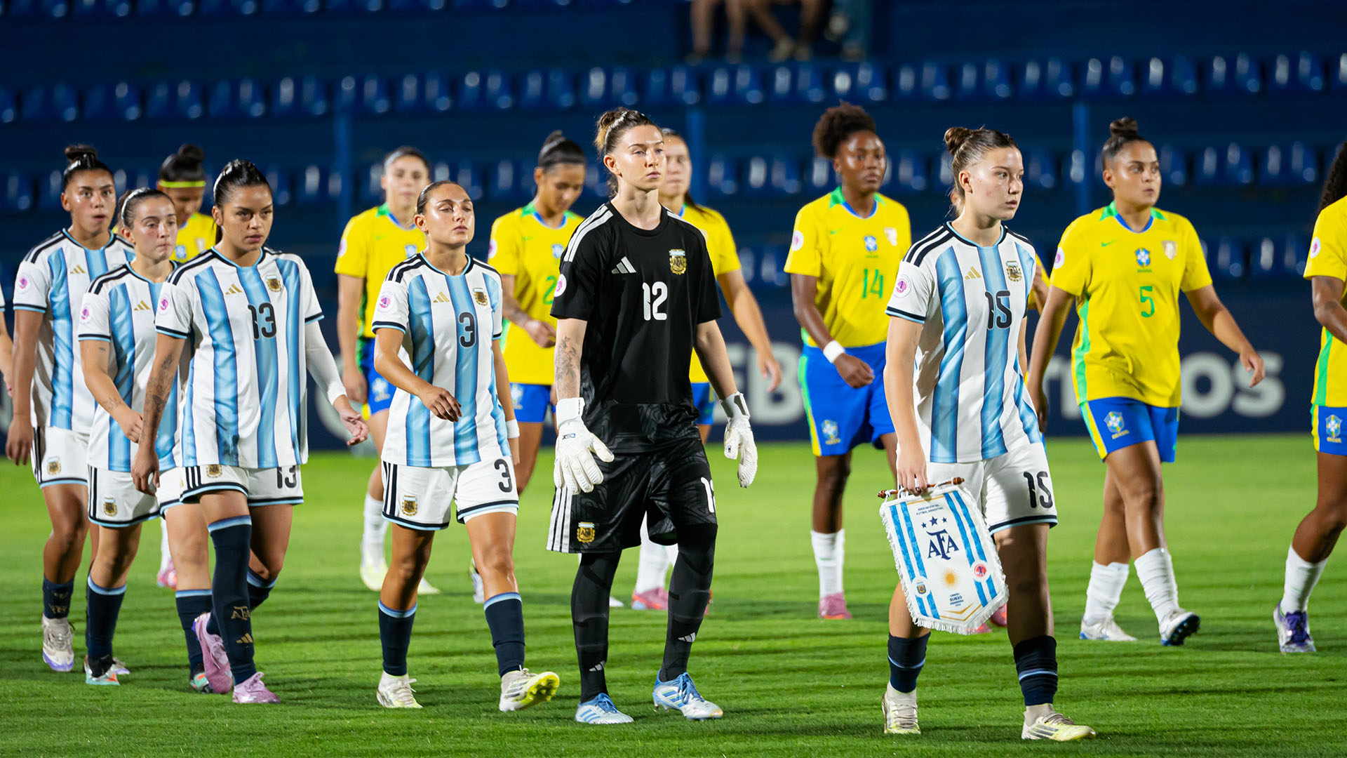 La política económica vuelve a exhibir el problema de la manta corta 