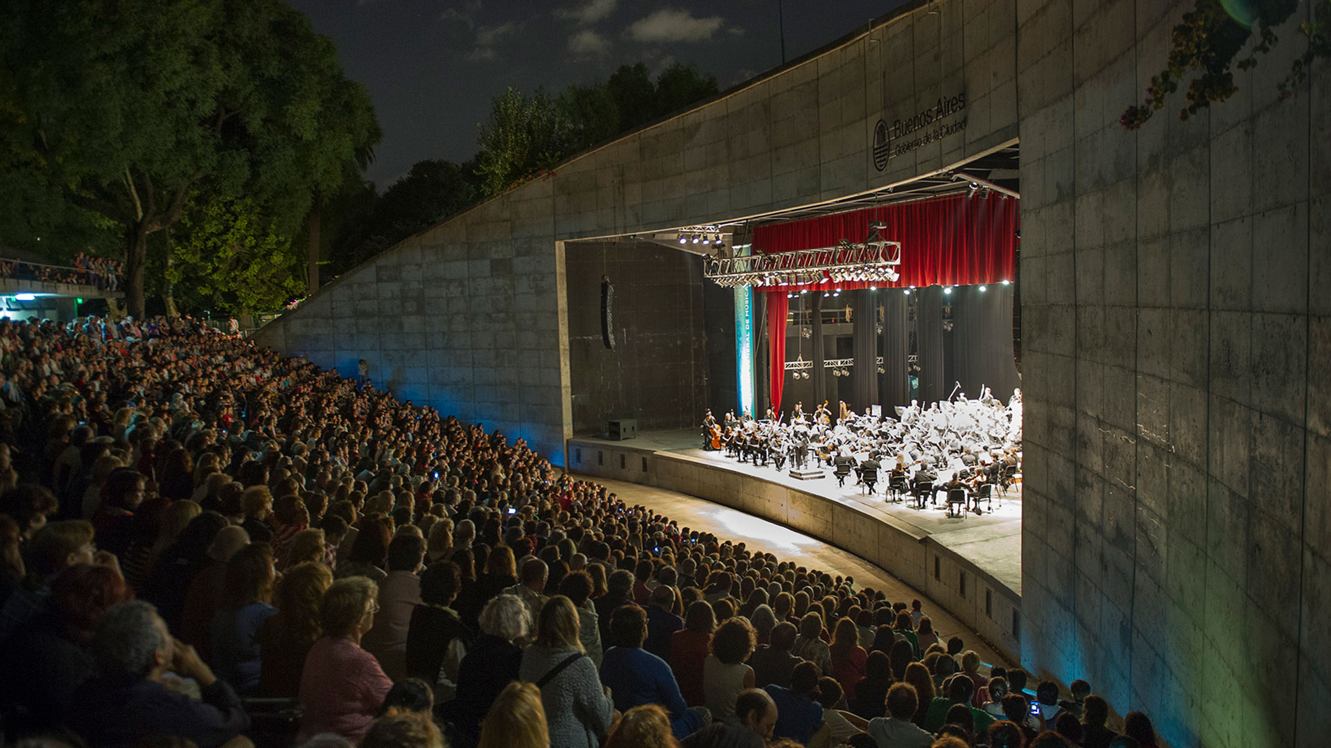 El concierto de la Orquesta del Colón en Parque Centenario fue suspendido por mal tiempo