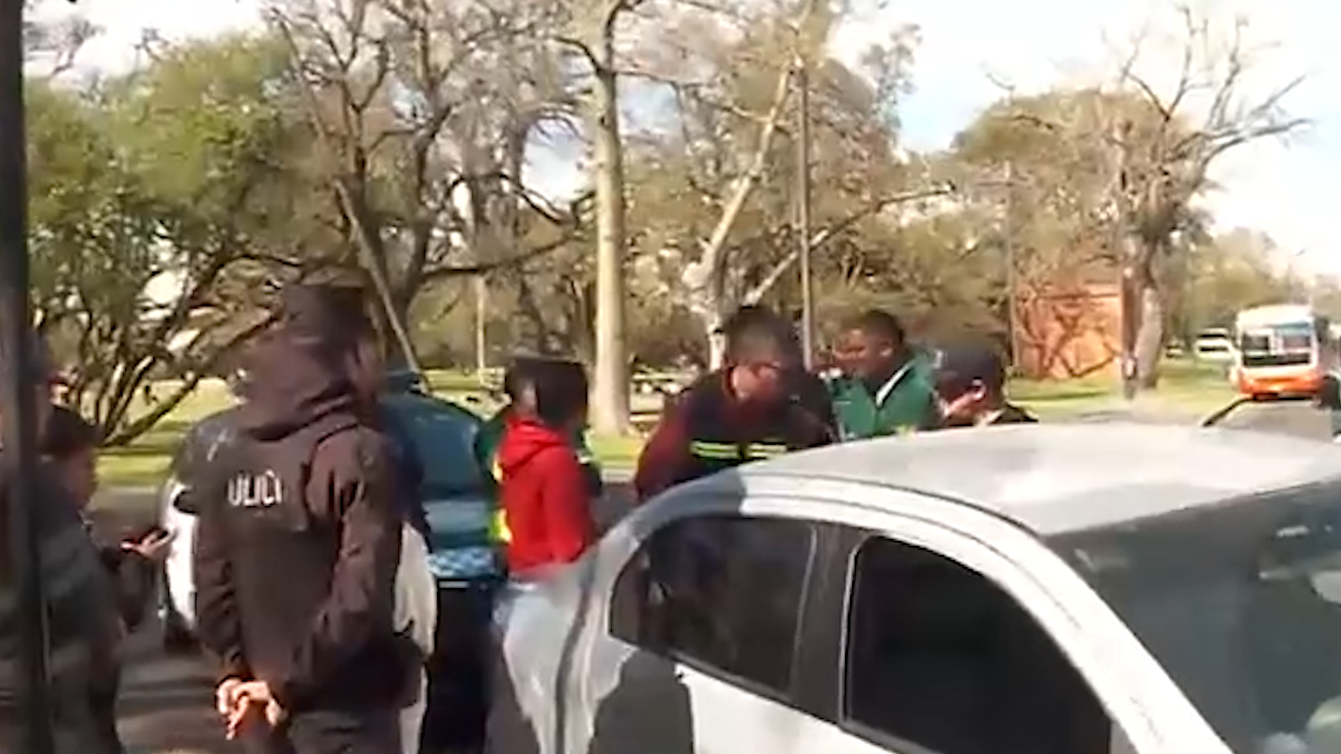 Un cami&oacute;n de basura choc&oacute; de atr&aacute;s a un auto conducido por un joven alcoholizado: el impactante resultado del test 