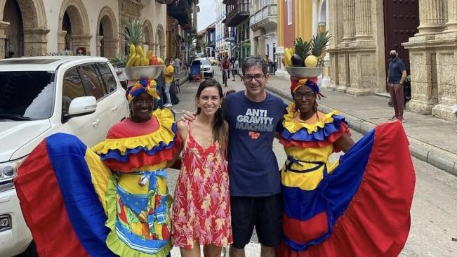 Marcelo Pecci estaba casado con la periodista paraguaya Claudia Aguilera. La pareja se encontraba en Colombia pasando su luna de miel y celebrando el nacimiento de su hijo. FOTO: Instagram: @aguileraclaudi