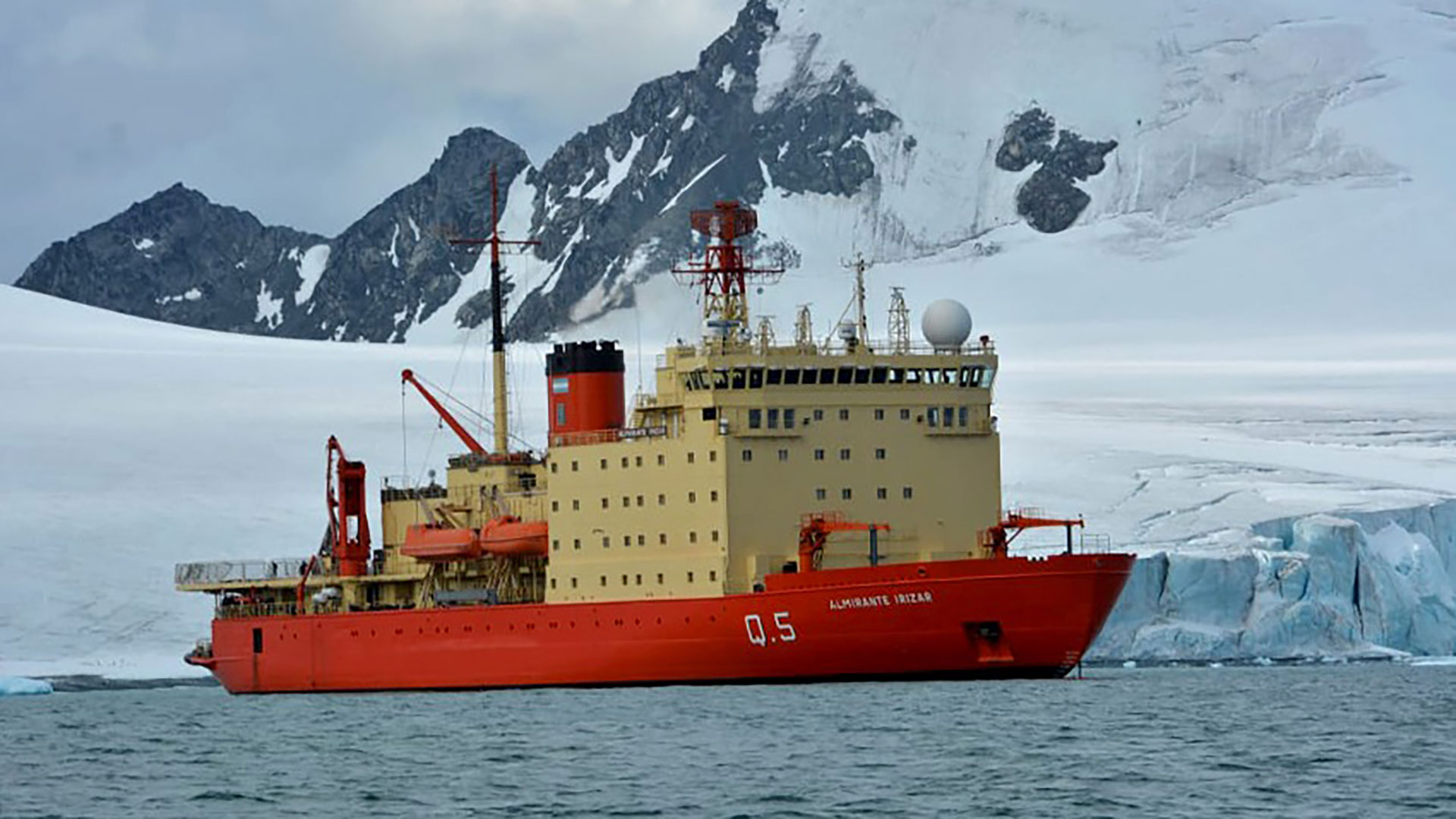 El rompehielos de la Armada Argentina inició la última fase de la Campaña Antártica de Verano 