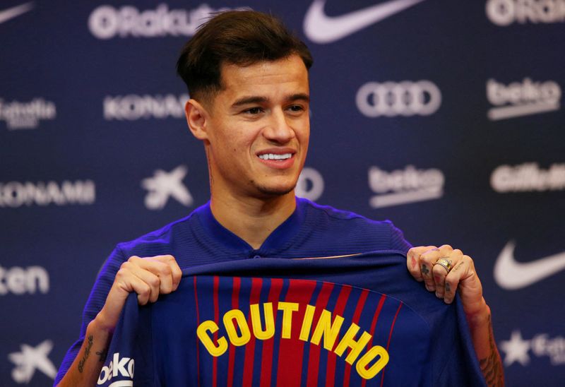 Villa Ficha A Coutinho Cedido Por El Barcelona Infobae 2615