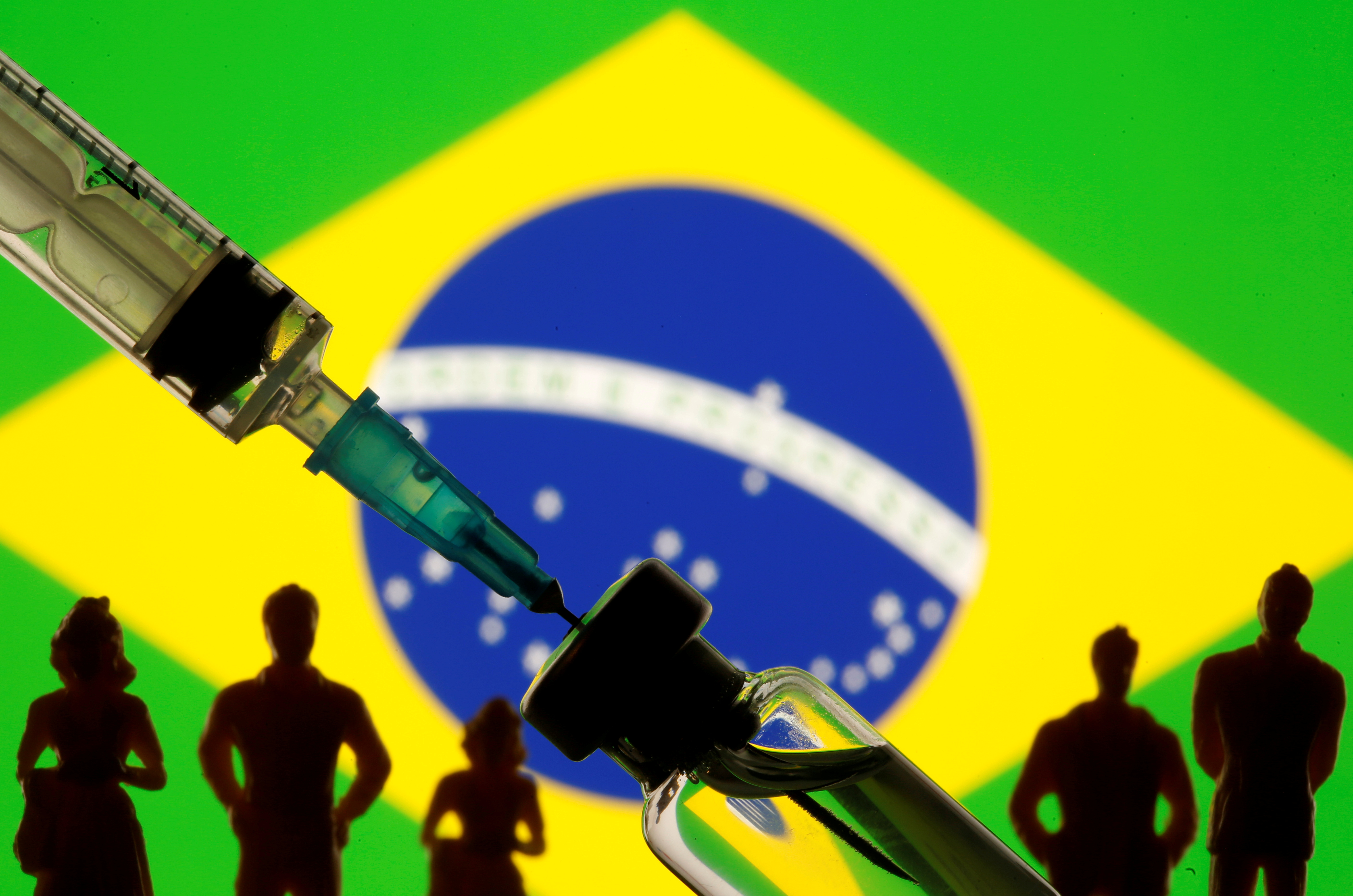 En Brasil se detectaron 2 variantes más contagiosas - REUTERS/Dado Ruvic/Illustration/File Photo