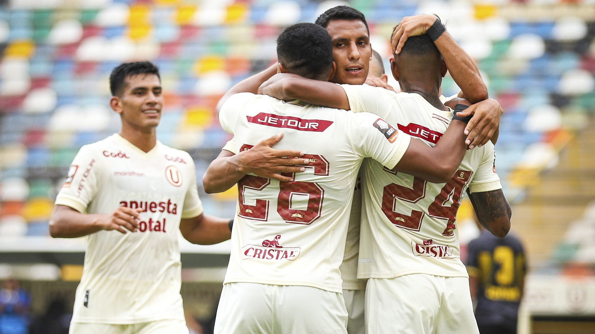 Jugadores de la 'U' celebran su primer gol en la Liga 1 2023 ante Cantolao. (Universitario)