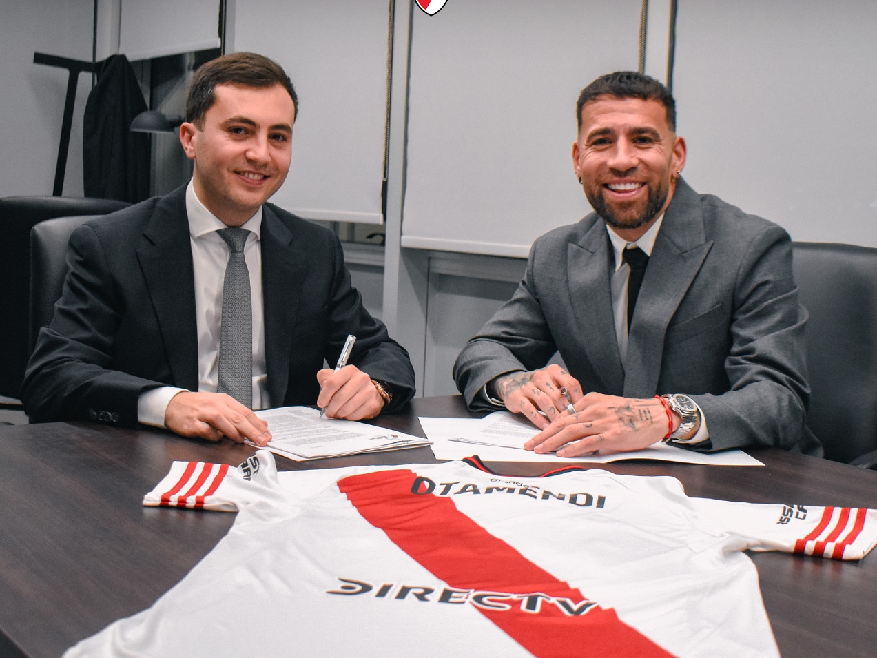 Impacto de River Plate en el mercado de pases: Nicol&aacute;s Otamendi se convirti&oacute; en nuevo refuerzo antes del Mundial