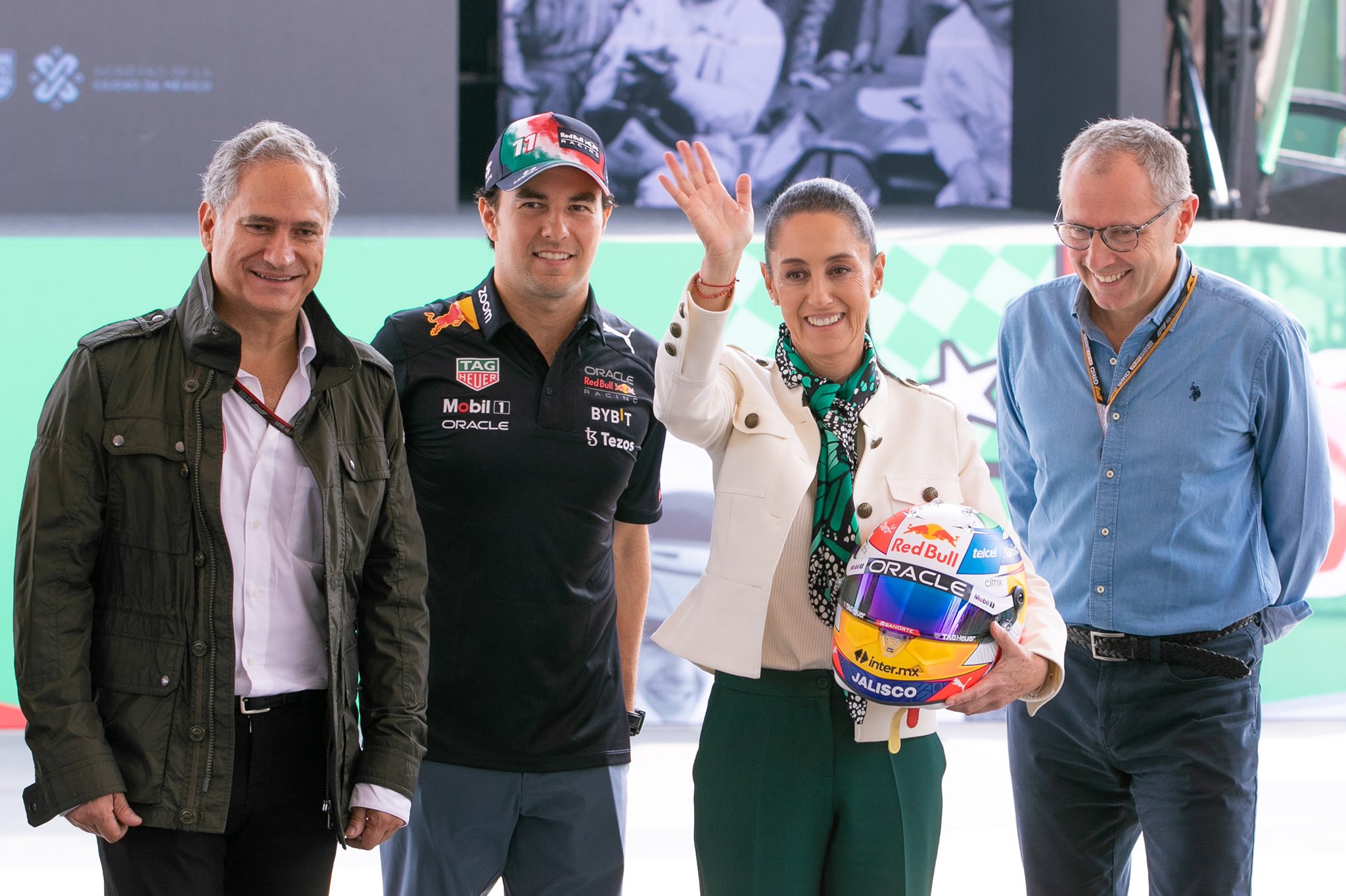 Claudia Sheinbaum anunció la extensión del Gran Premio de México hasta 2025 (Foto: Twitter/@Claudiashein)