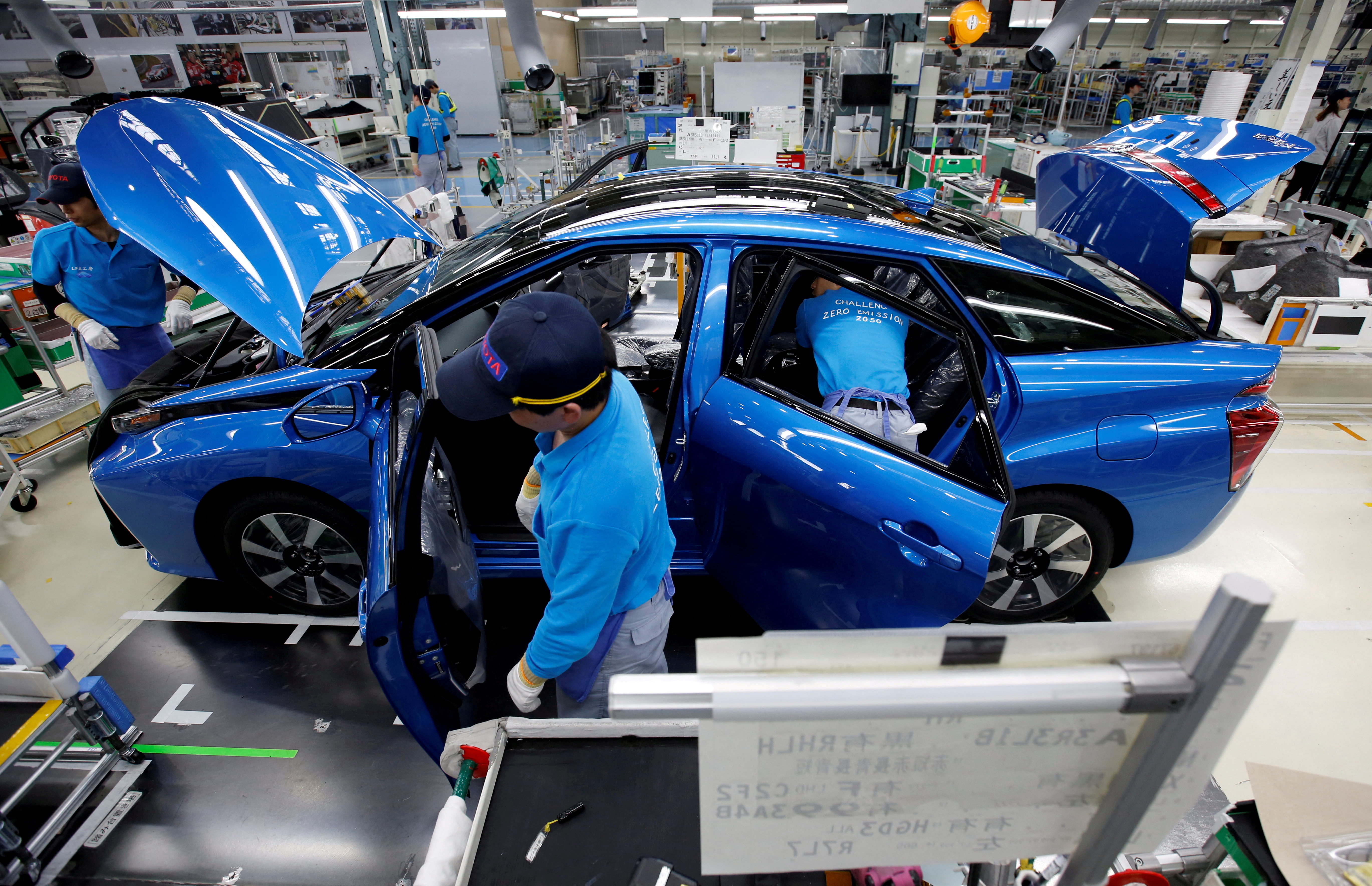 Toyota Japón ha detenido las operaciones momentáneamente, aunque ha reforzado las de otras plantas en países donde los suministros todavía no se han cortado (REUTERS/Issei Kato)