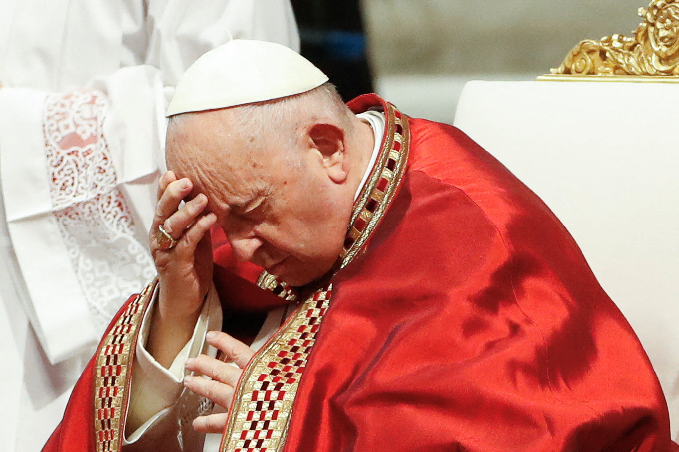 El papa Francisco en la misa de Pentecostés (Reuters)