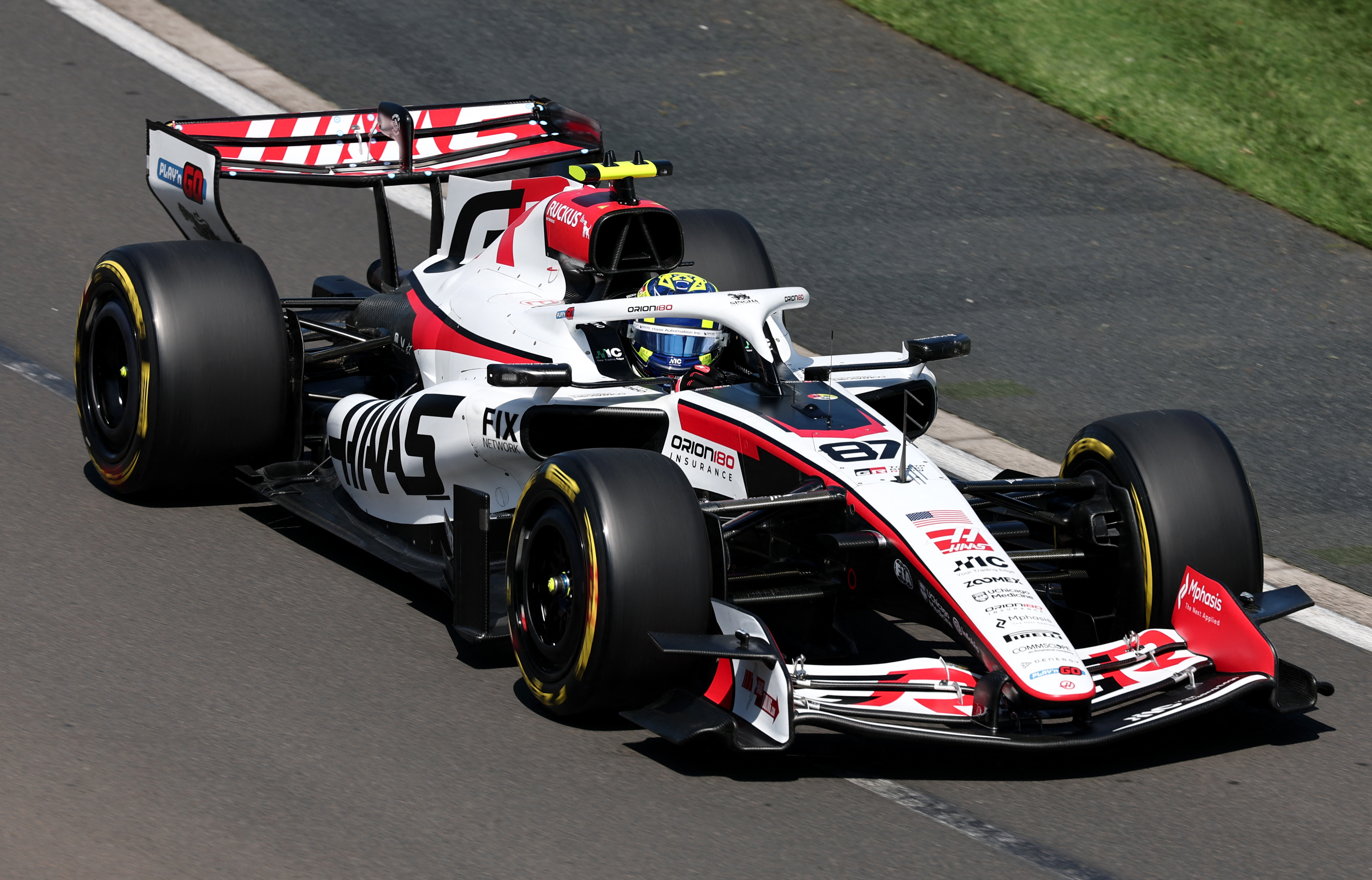 Un piano utilizado por John Lennon batió récords en una subasta en Nueva York 