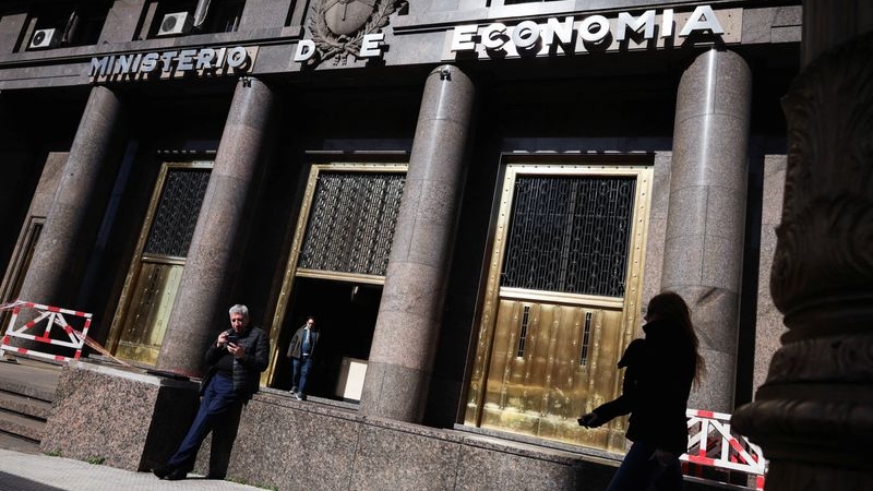 A man stands outside the Ministry of Economy, in Buenos Aires.  Argentina.  File photo Jul 29, 2022. REUTERS/Cristina Silles