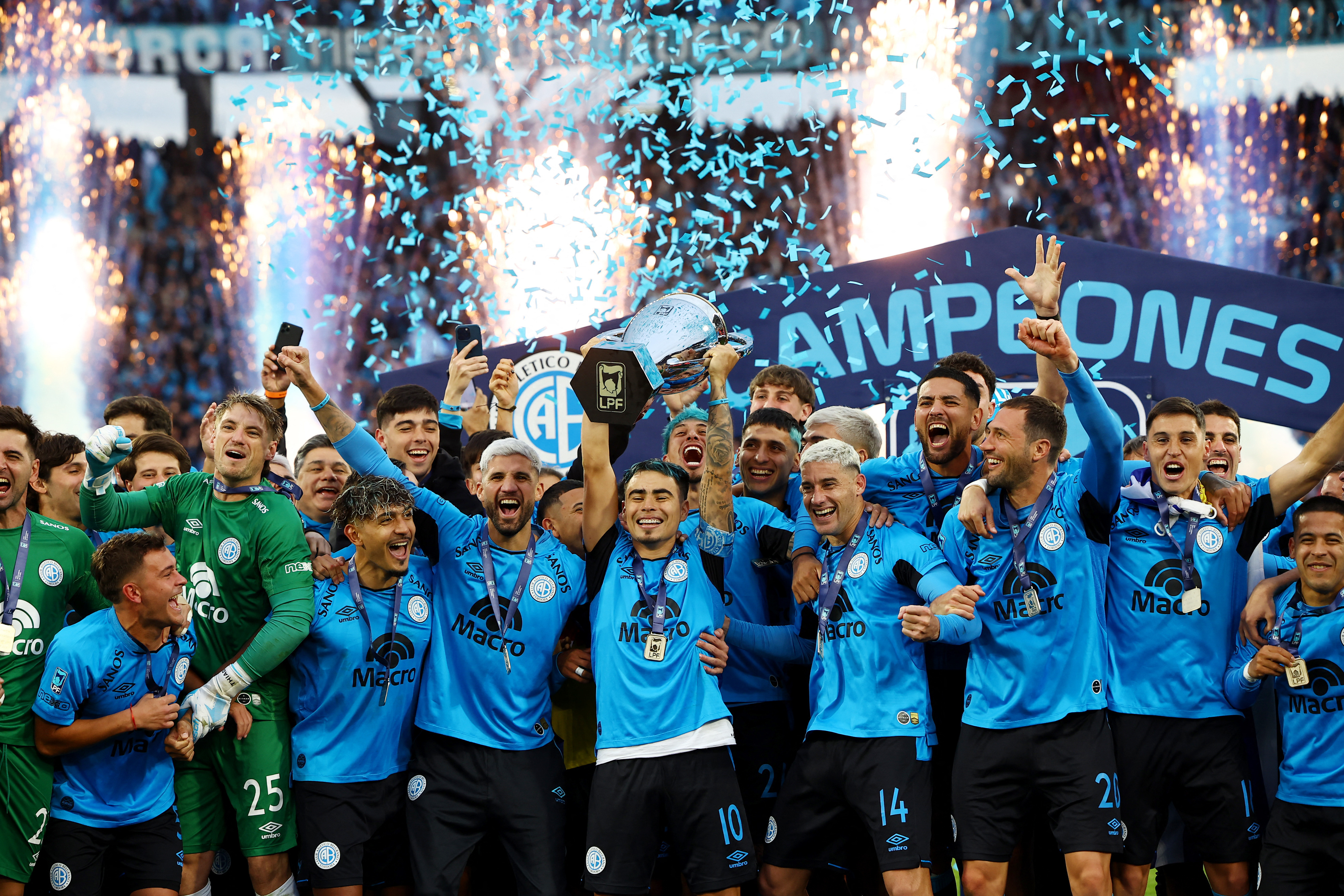 &iquest;Cambia el formato de Primera Divisi&oacute;n en el f&uacute;tbol argentino? C&oacute;mo ser&iacute;a el torneo 2027 con la vuelta del "todos contra todos"