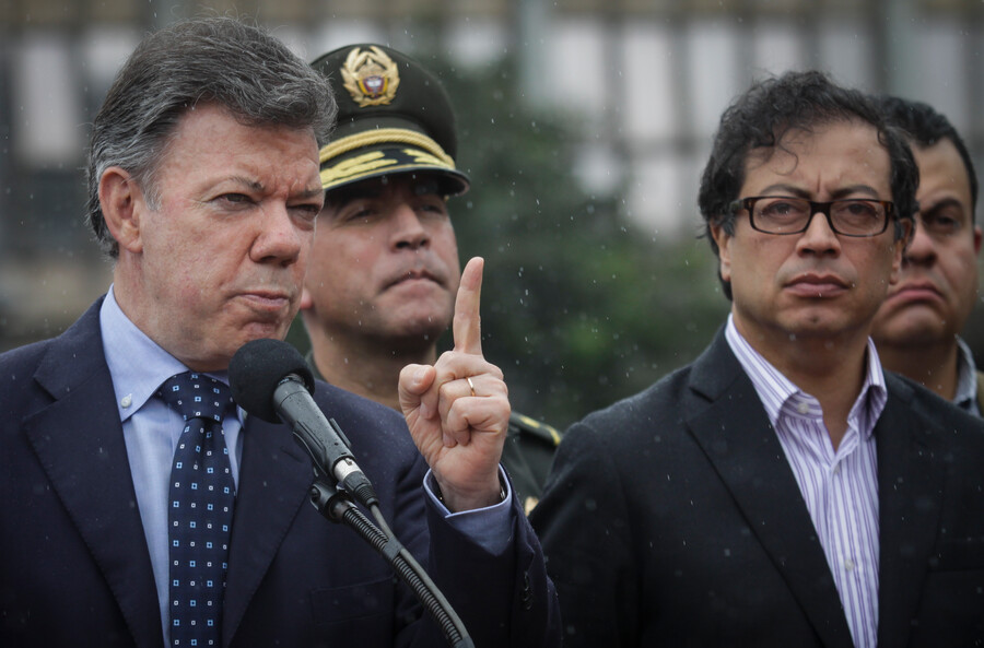 El presidente Gustavo Petro criticó el acuerdo de Paz de uno de sus antecesores Juan Manuel Santos. Colprensa.