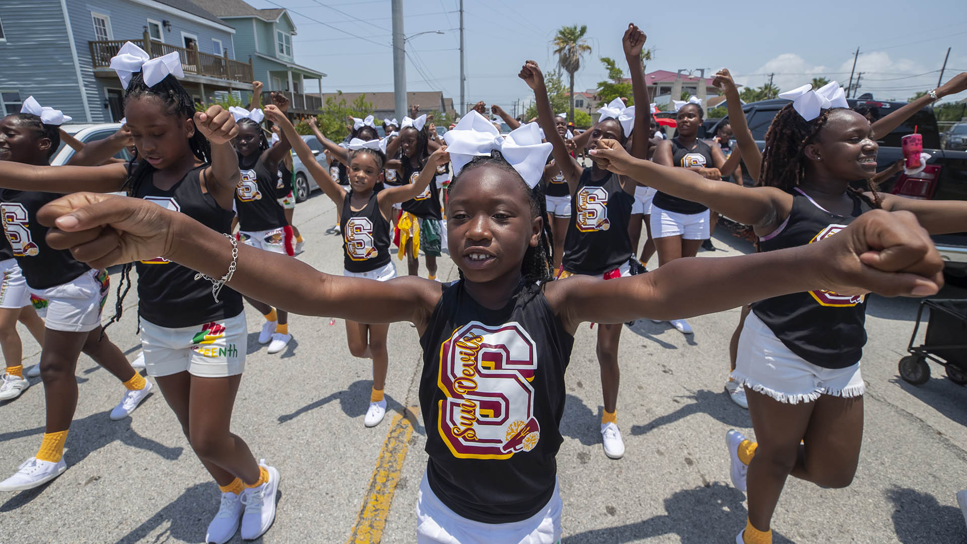 Fiestas callejeras en todo el país en conmemoración del Juneteenth (Stuart Villanueva/The Galveston County Daily News via AP)