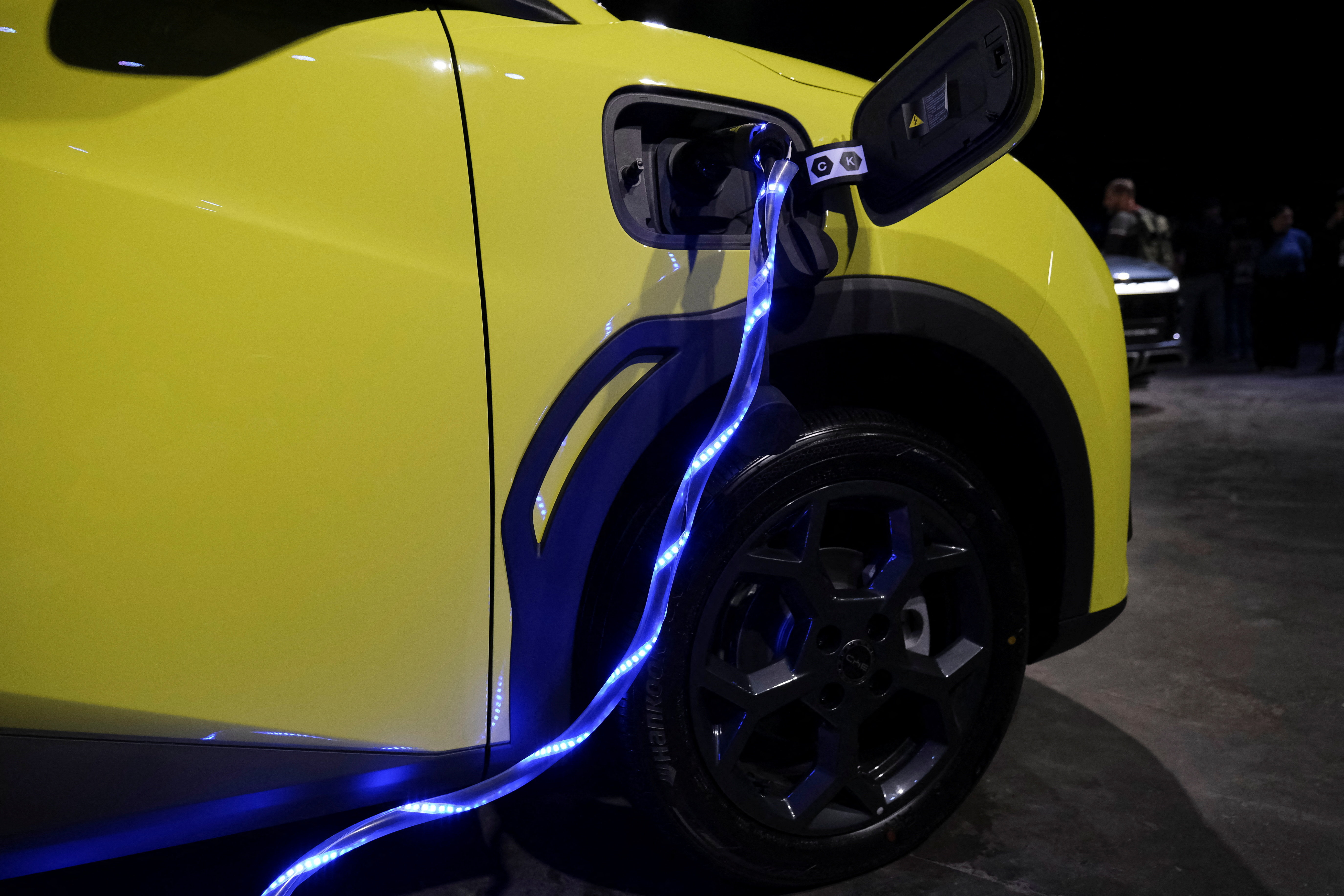 La venta de autos eléctricos subió casi un 500% en el último año gracias al cupo del Gobierno que no paga arancel de importación 