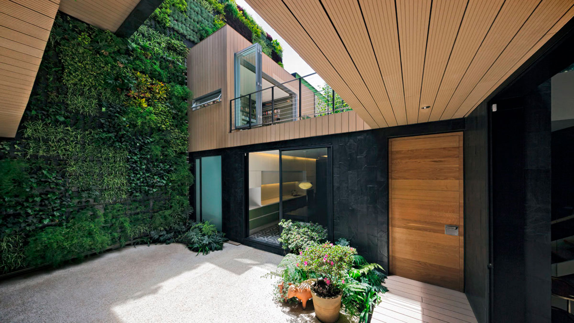 La madera, piedra y vegetación son claves para que una vivienda sea amigable con el medio ambiente