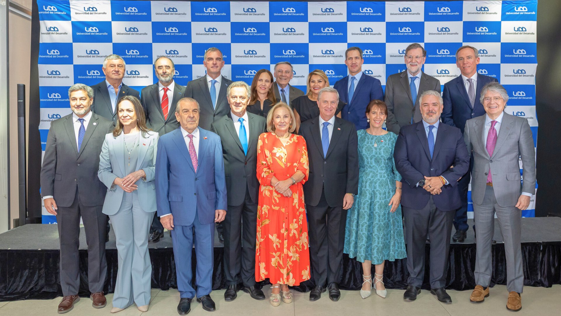 En medio de su construcción federal, Kicillof busca contener a intendentes en alerta por la caída de recursos 