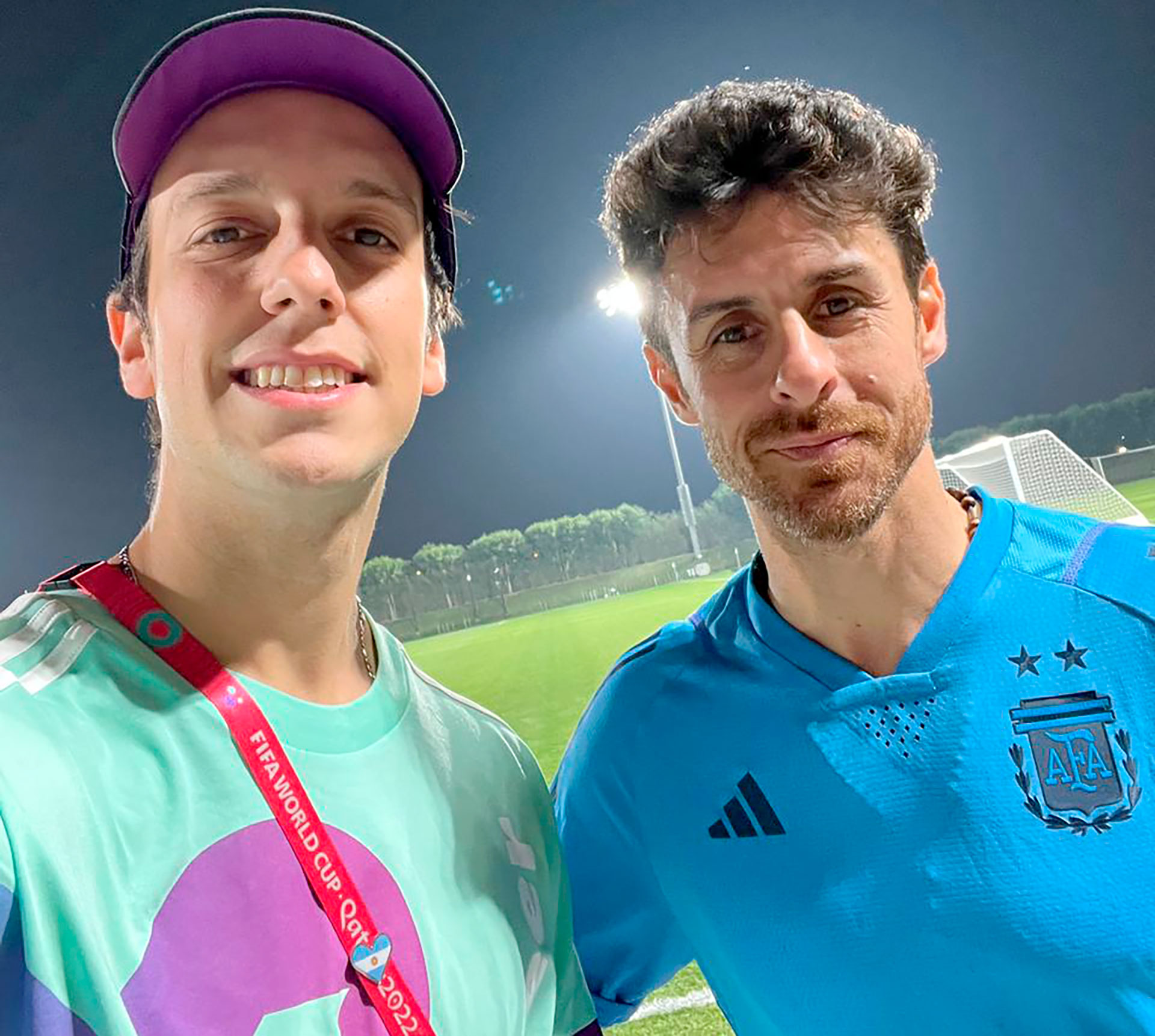 Urodzony w Mar del Plata mężczyzna dołączył do programu wolontariatu FIFA i został powiązany z treningami reprezentacji narodowej.