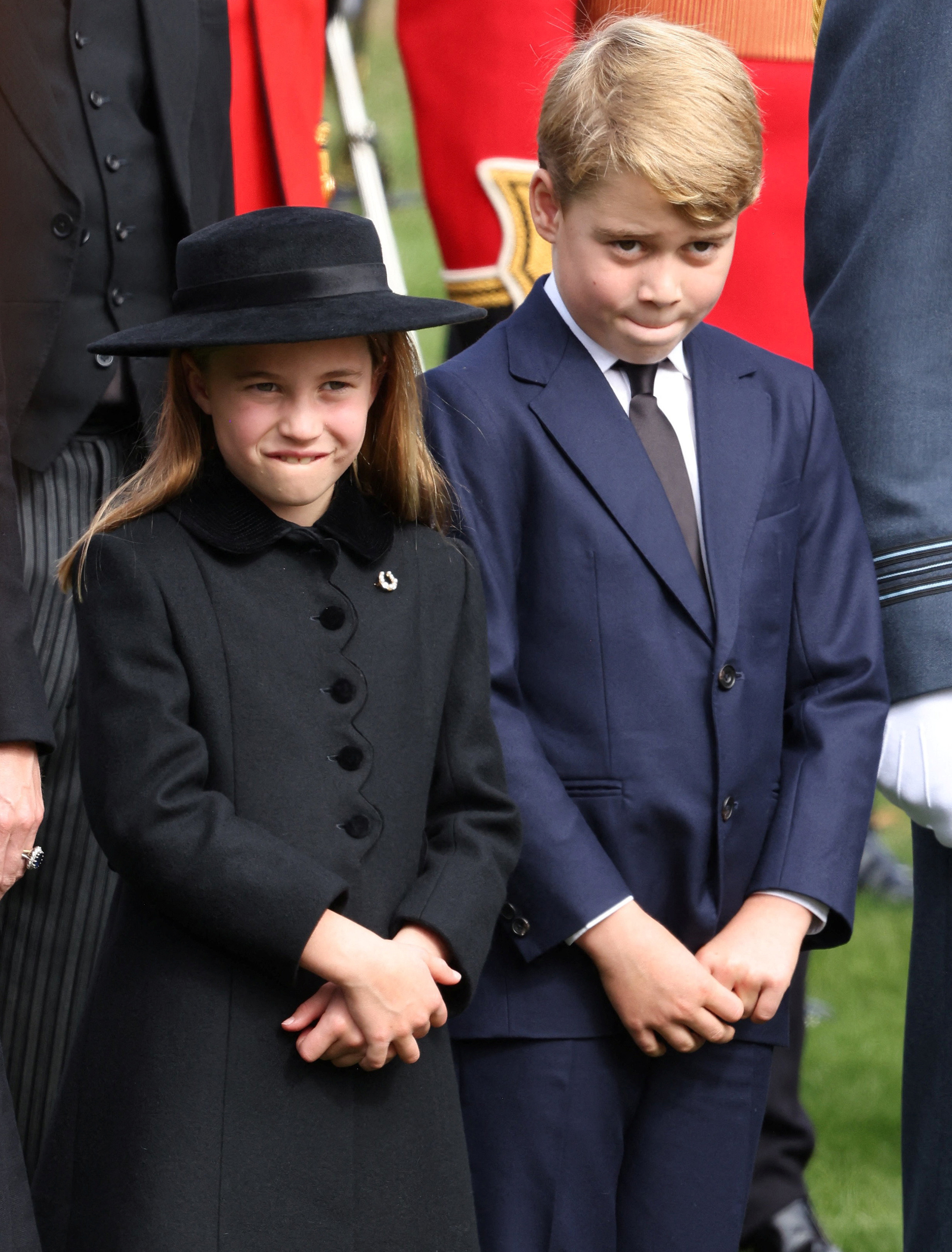 La princesa Charlotte y su hermano, el príncipe George en el funeral de Isabel II (Reuters)