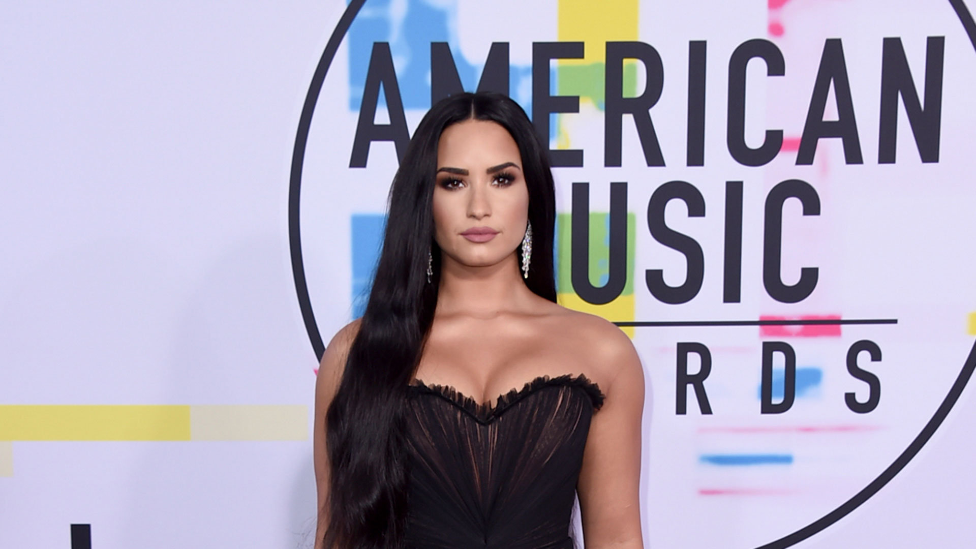 Demi Lovato Reveló Que Sufrió Daño Cerebral Y Un Ataque Al Corazón Tras