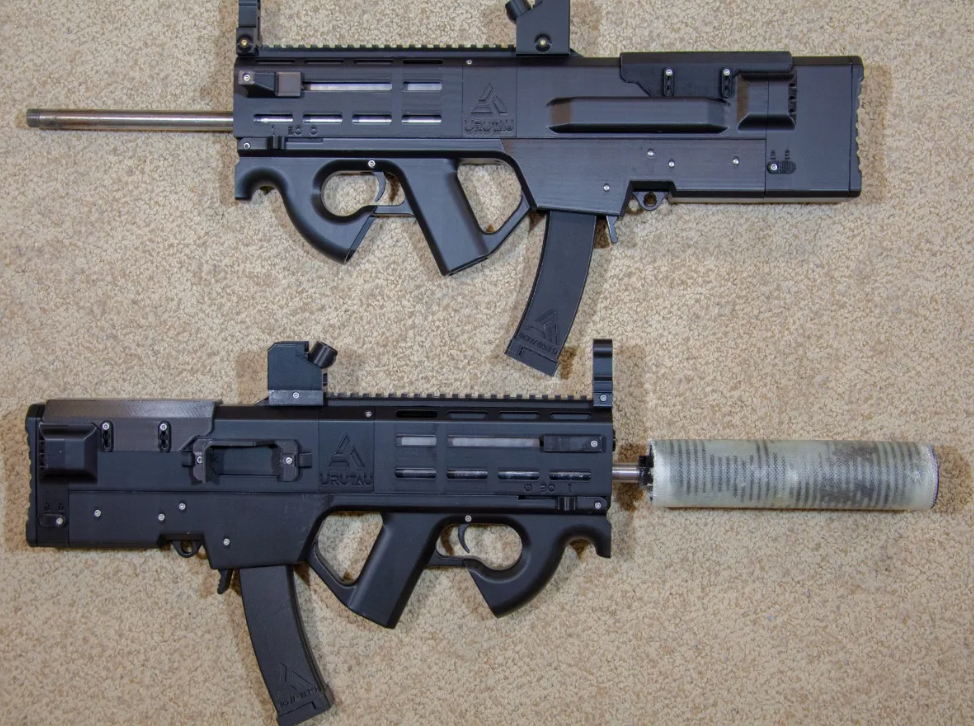 Detuvieron a un hombre que fue descubierto por sus vecinos cuando asesinaba a su pareja