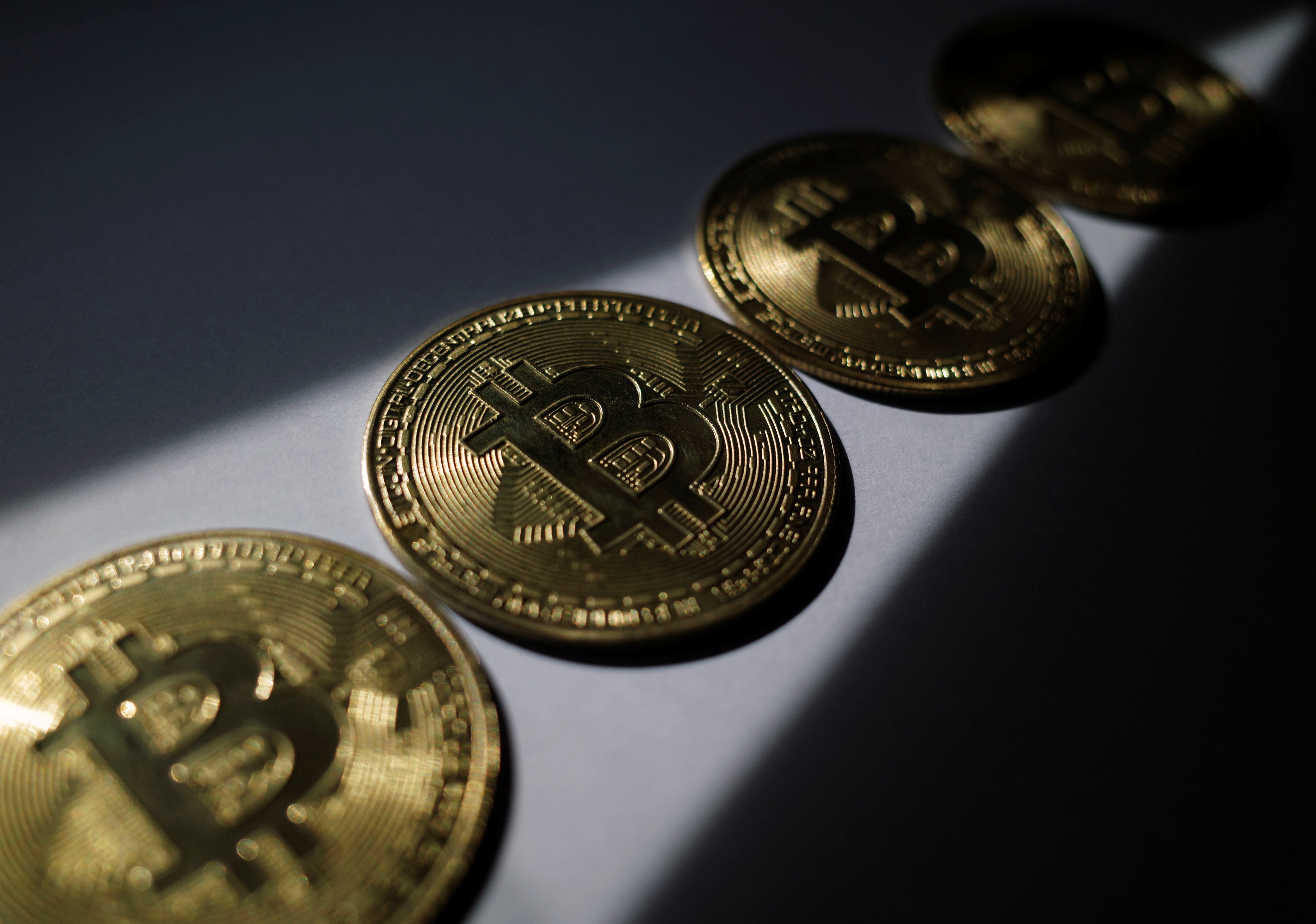 Representaciones de bitcoins (REUTERS/Edgar Su)