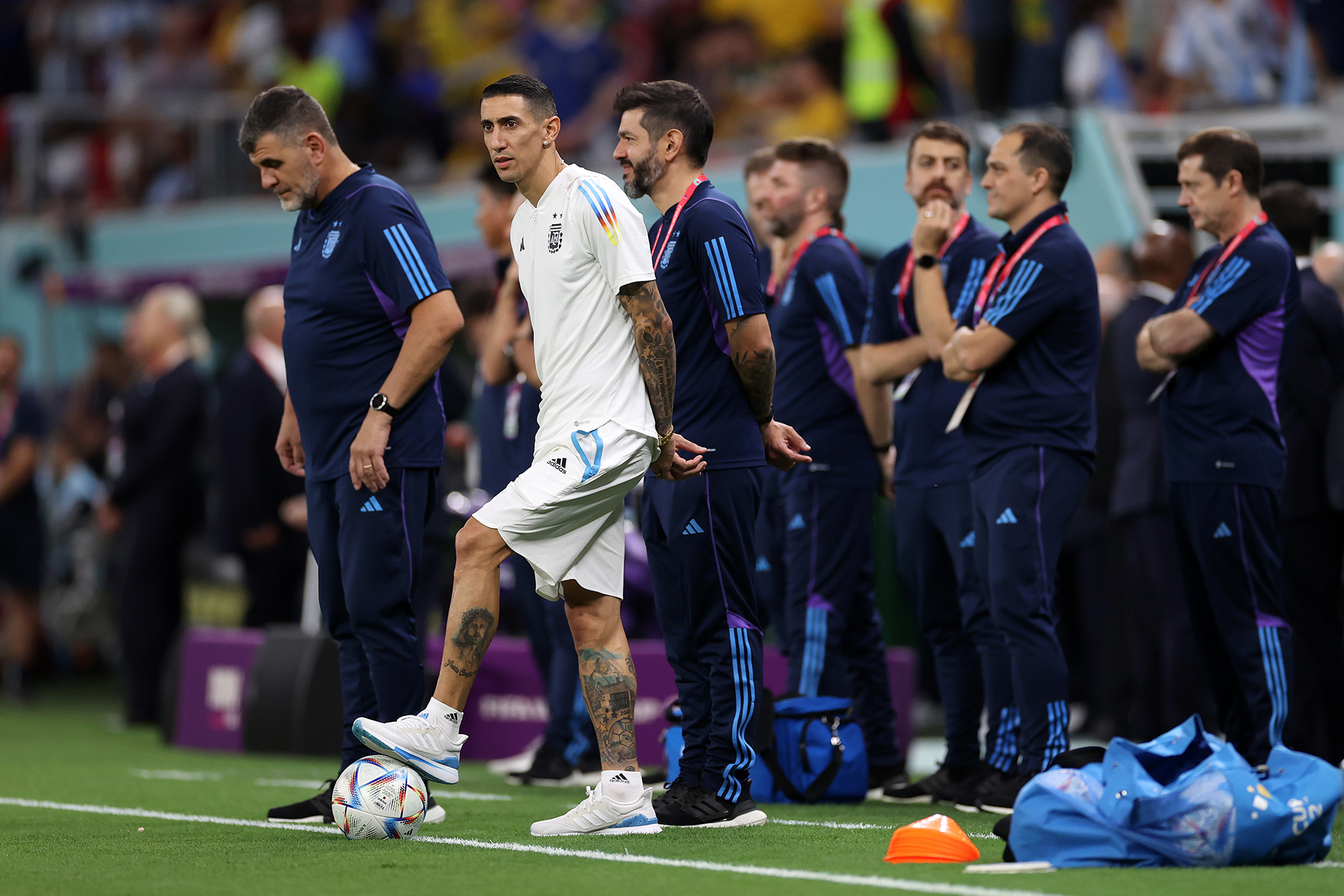 Ángel Di María quedó afuera del banco de suplentes de la selección argentina ante Australia: la imagen que confirmó la decisión en la previa del duelo - Infobae