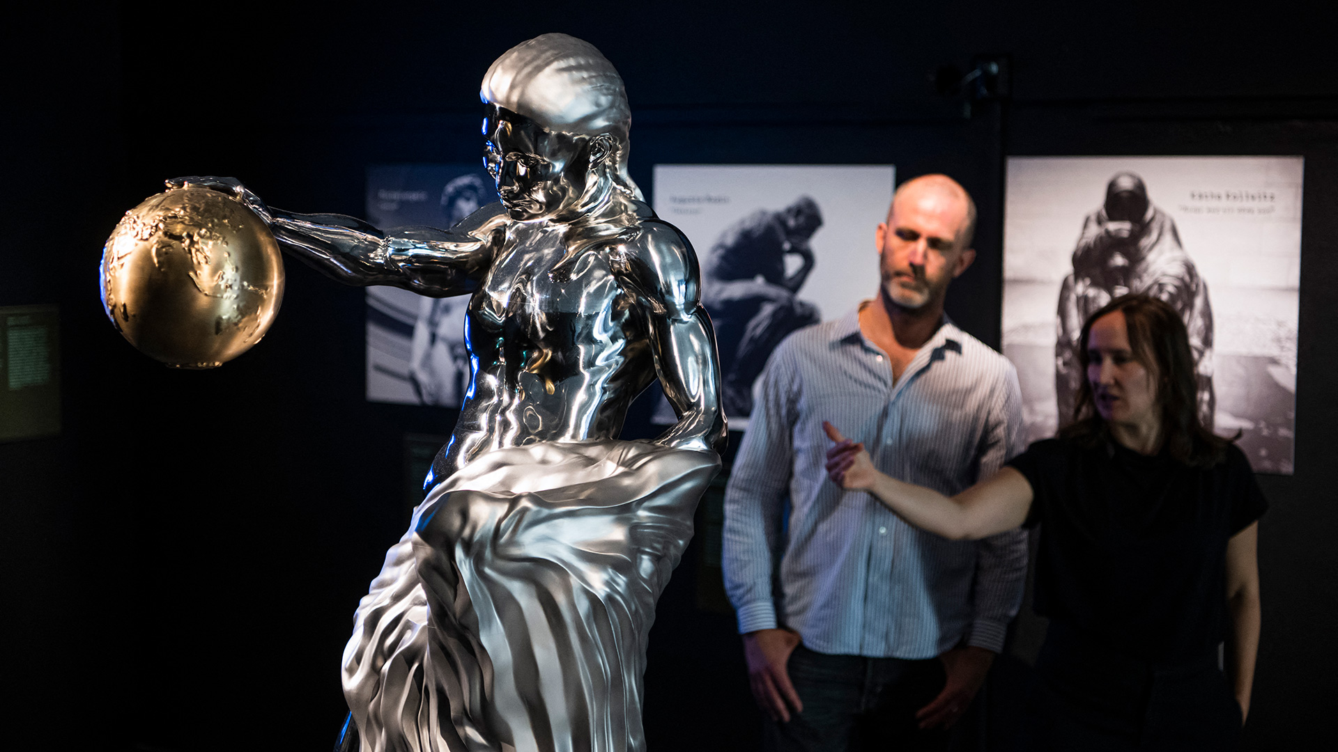 Los ingenieros de Sandvik alimentaron el programa de inteligencia artificial con abundantes imágenes de esculturas creadas por 5 grandes artistas de distintas épocas (AFP)