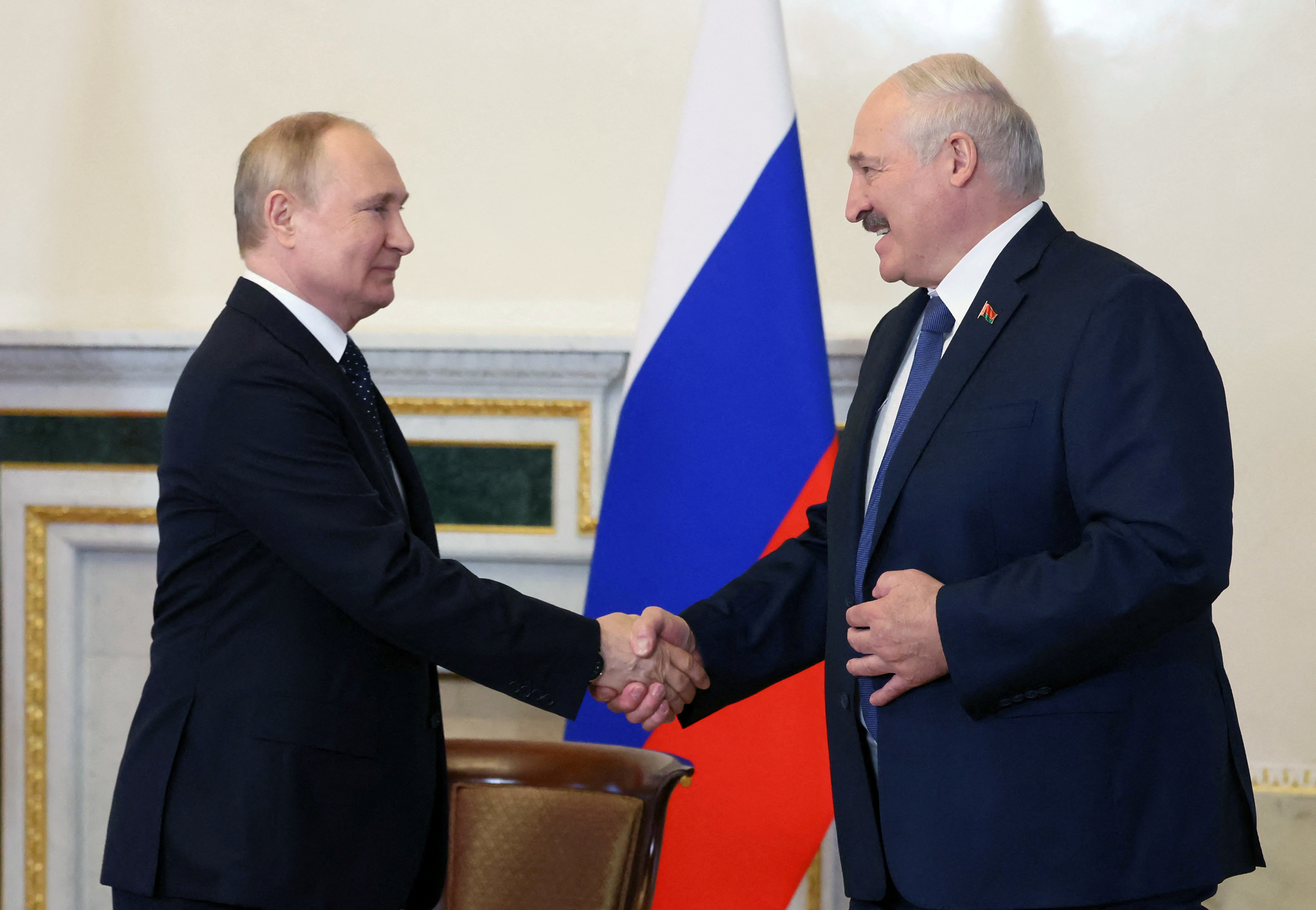 El dictador bielorruso Alexander Lukashenko es el principal aliado de Vladimir Putin en el contexto de la guerra rusa en Ucrania (Sputnik/Mikhail Metzel/Kremlin via REUTERS)