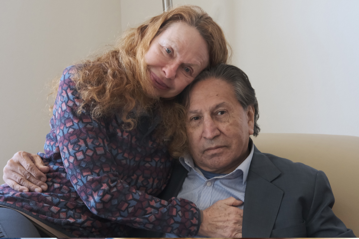 Eliane Karp and Alejandro Toledo days before the delivery of the former president to the authorities, in an exclusive interview for the EFE agency.  (EFE)