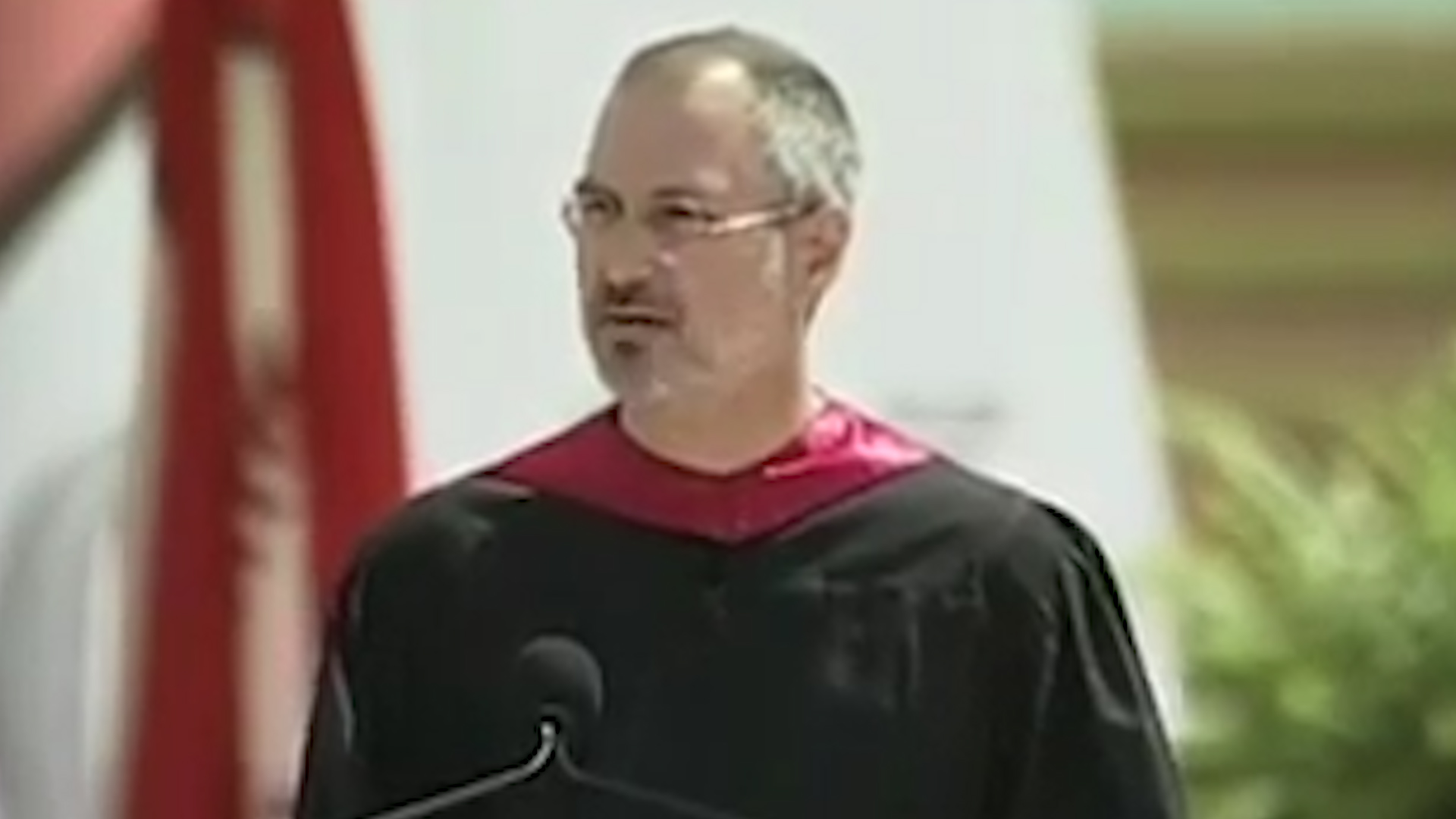 El fundador de Apple dio un recordado discurso ante los graduados de Stanford, en 2005