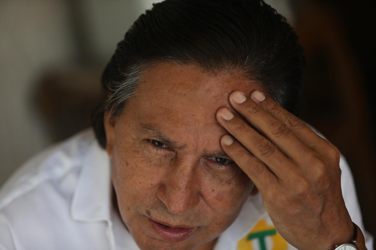 El expresidente Alejandro Toledo llegó a suelo peruano a las 7:02 de la mañana de este domingo 23 de abril, tras efectuarse su extradición desde Estados Unidos. (El Comercio)