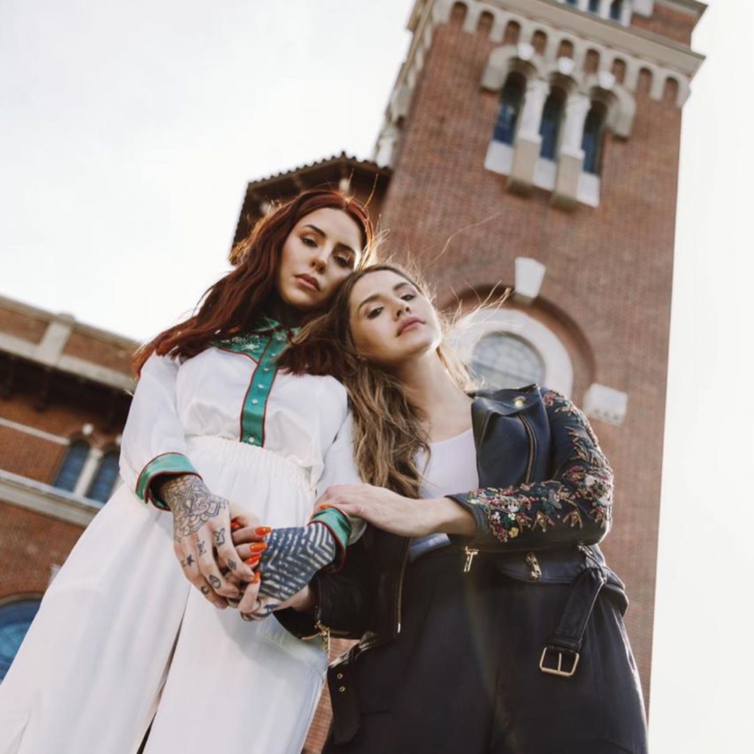 Cande y Mica Tinelli para la campaña "Family First", de Ginebra