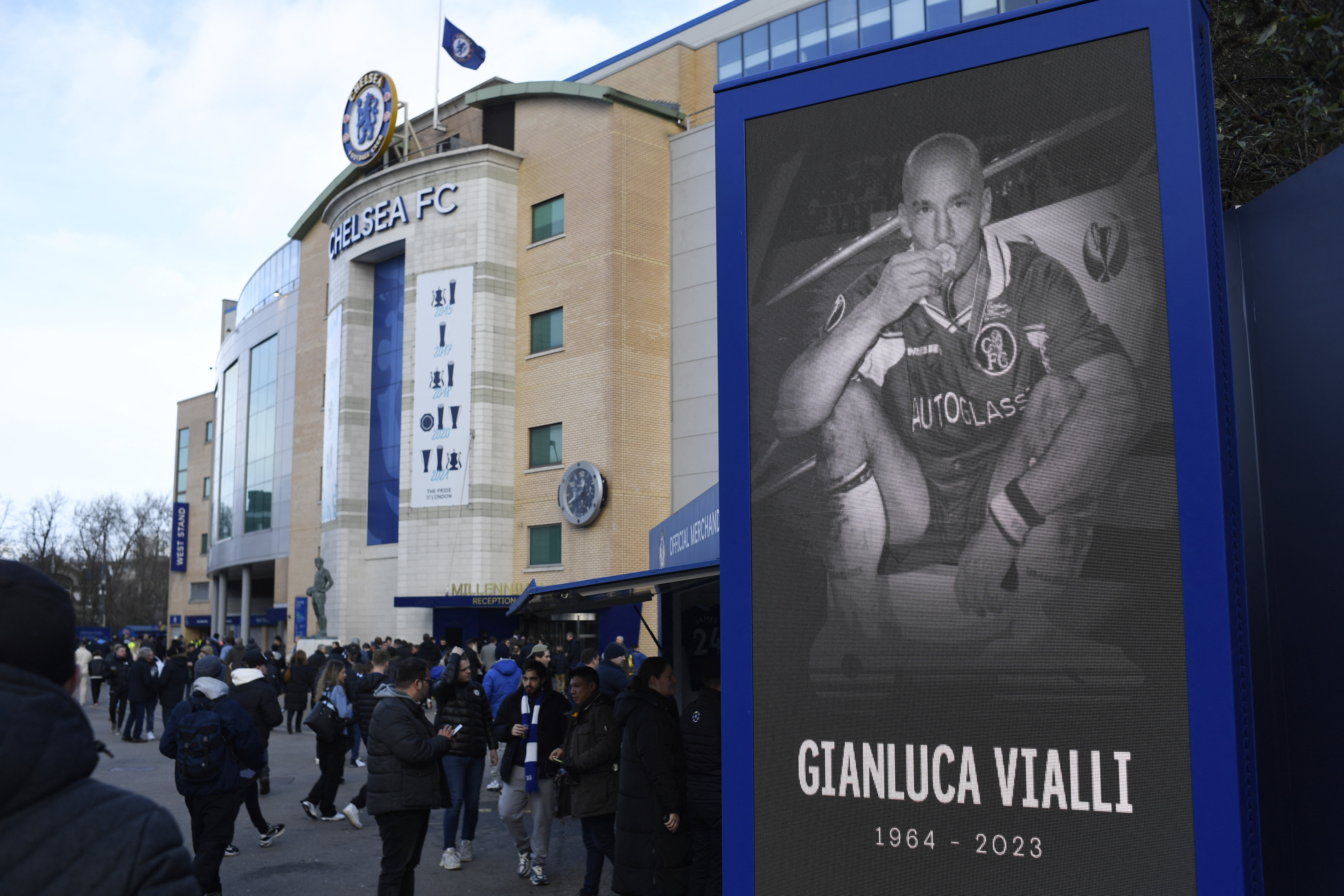 El recuerdo a Vialli en un partido del Chelsea (Reuters)