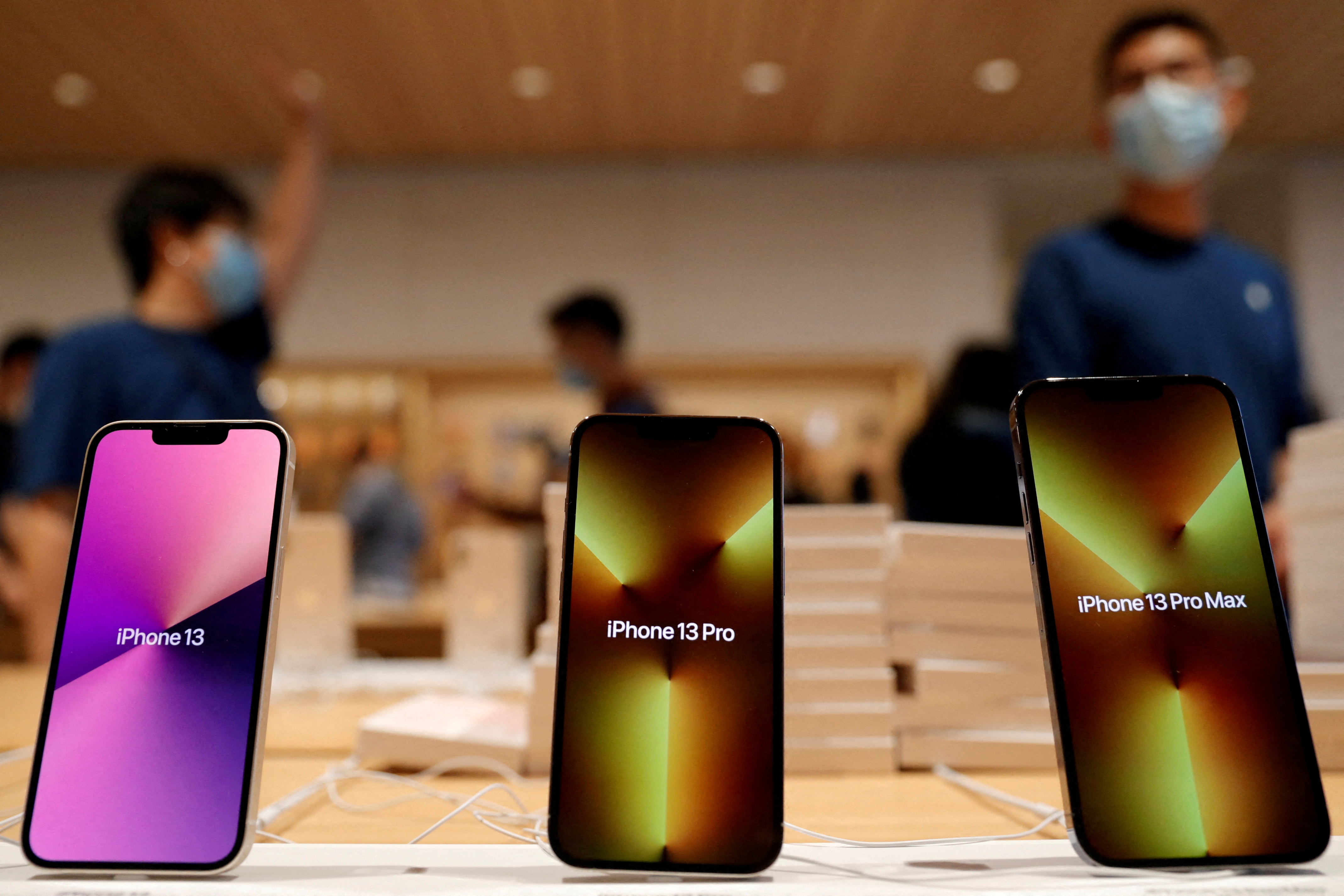 El iPhone 13 supuso para Apple unos ingresos por ventas en todo el mundo de USD 71.600 millones, un aumento del 9% respecto del mismo período de 2020 REUTERS/Carlos Garcia Rawlins/File Photo