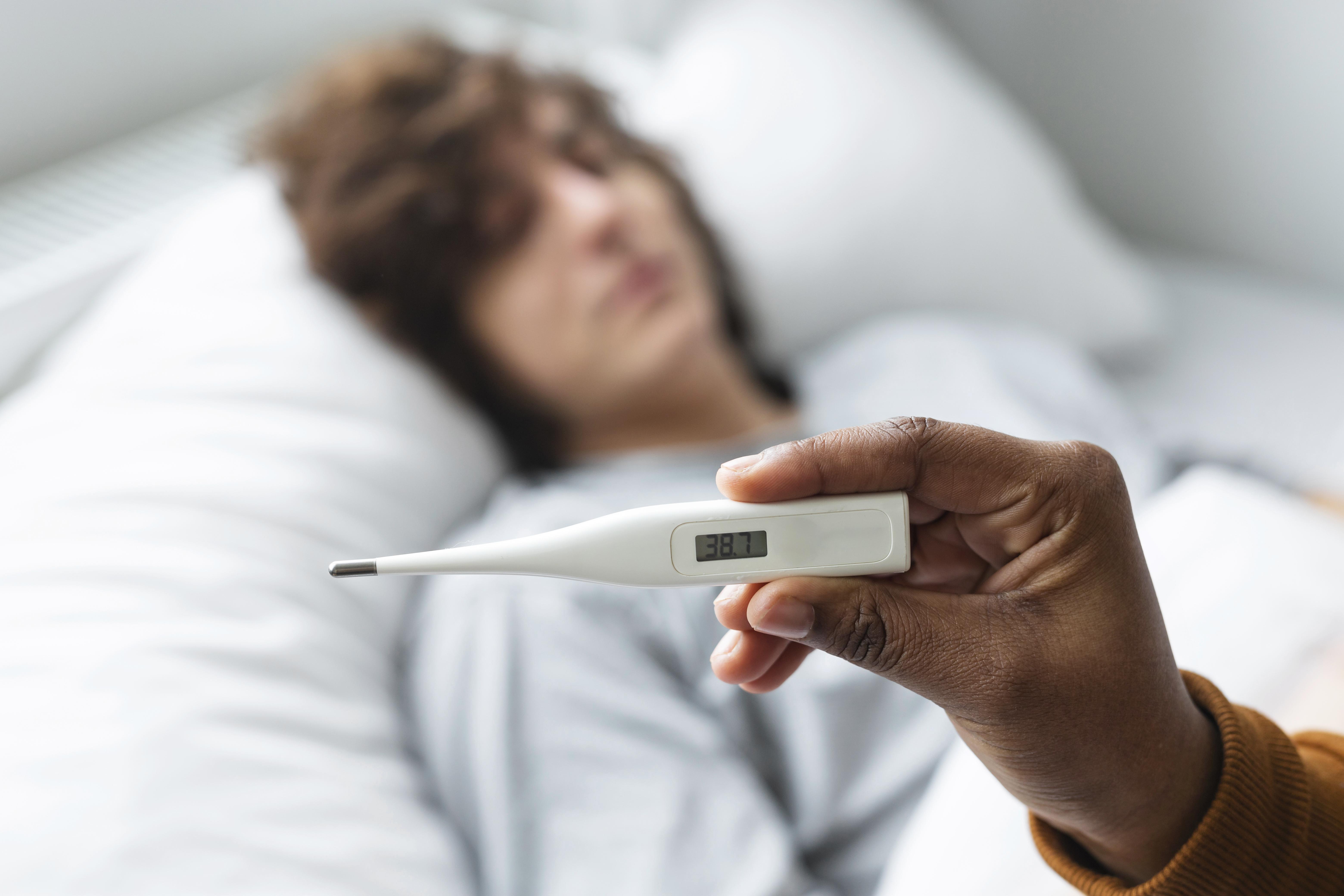 Confirmaron una muerte por gripe H3N2 en Rosario y alertaron por el aumento de casos de psitacosis 