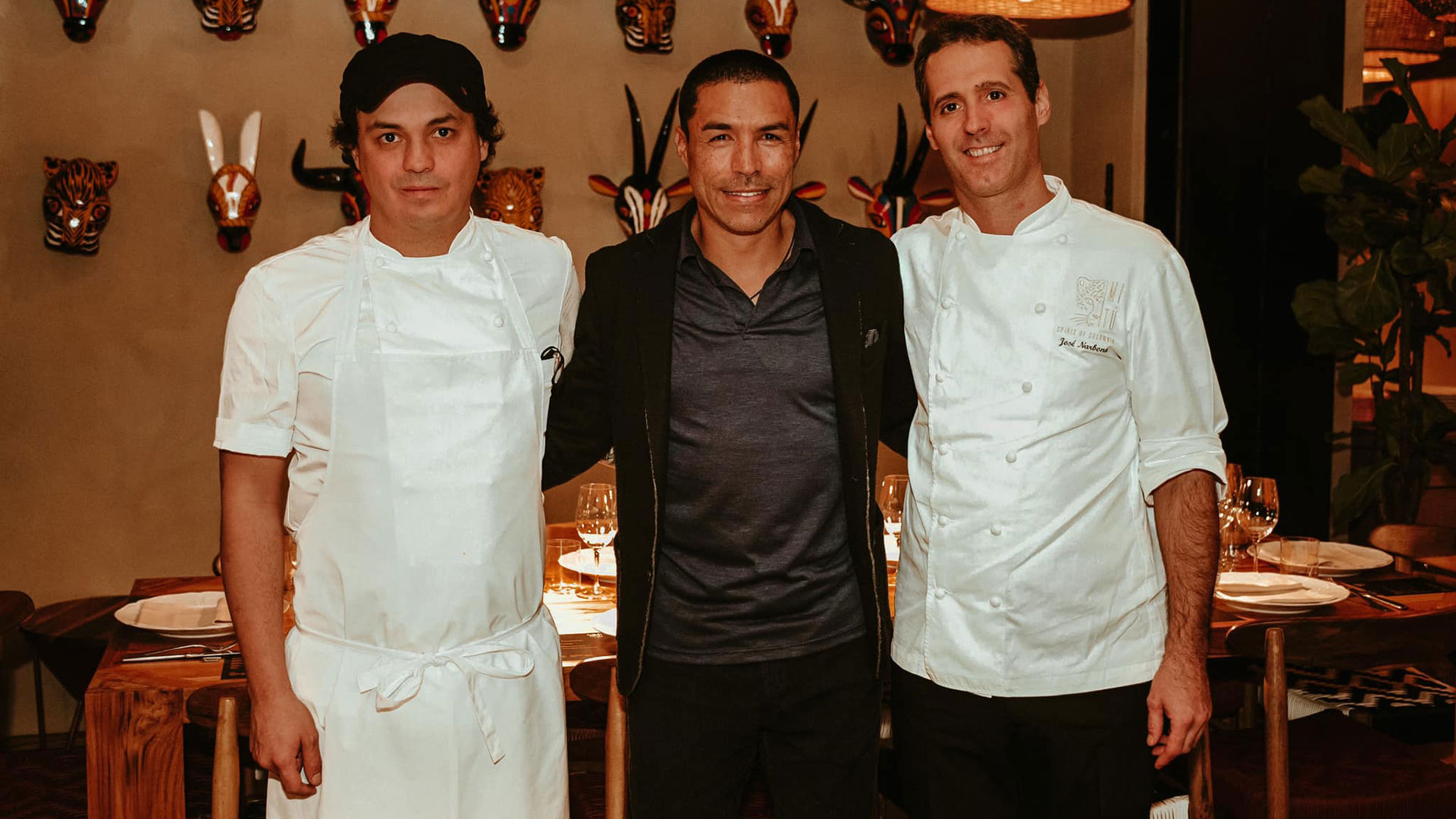 A diferencia del costoso restaurante de James en Bogotá, Iván Ramiro Córdoba montó un sencillo local en Italia con uno de los mejores chefs de Colombia